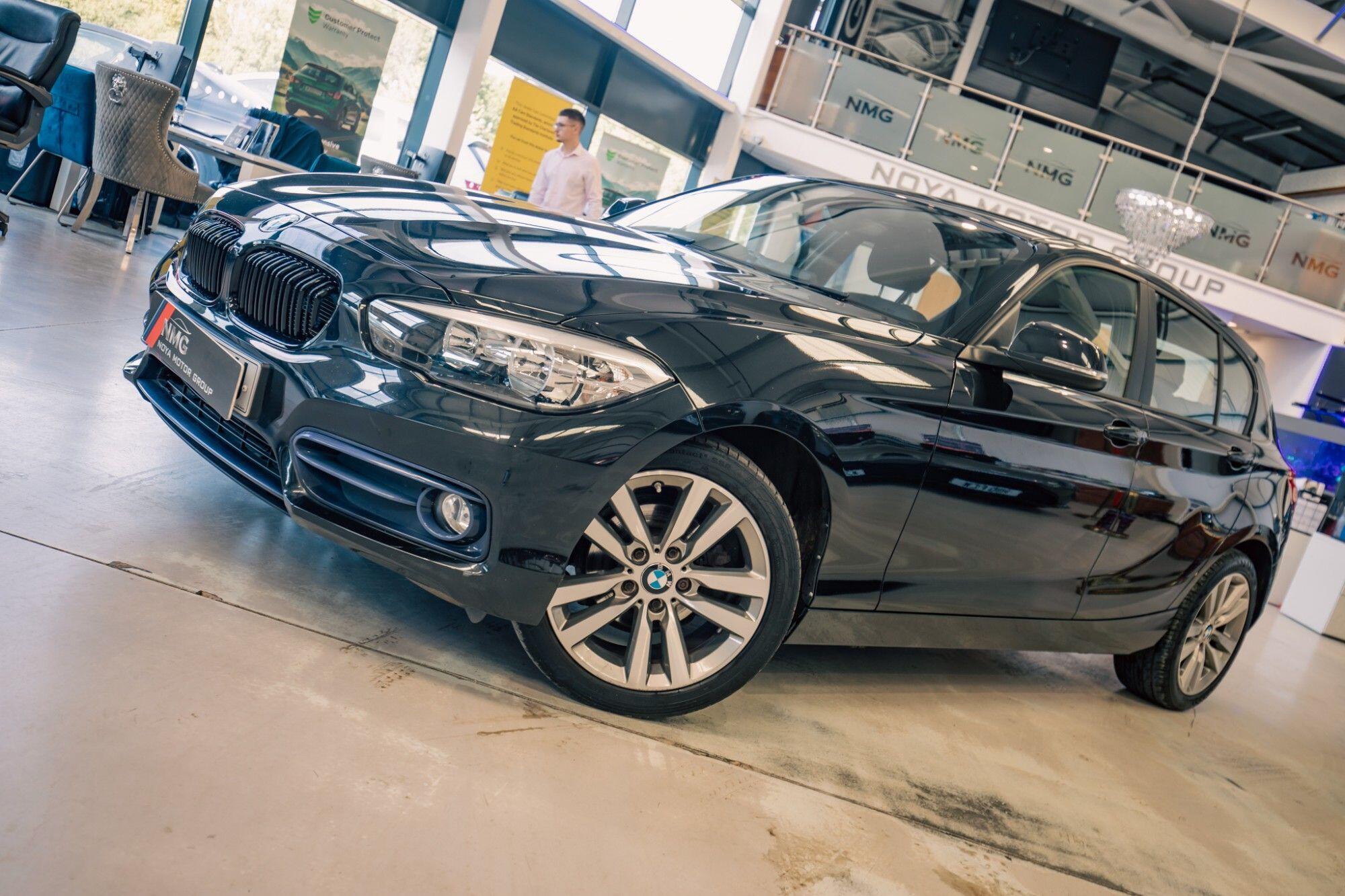 BMW 1 Series view 5