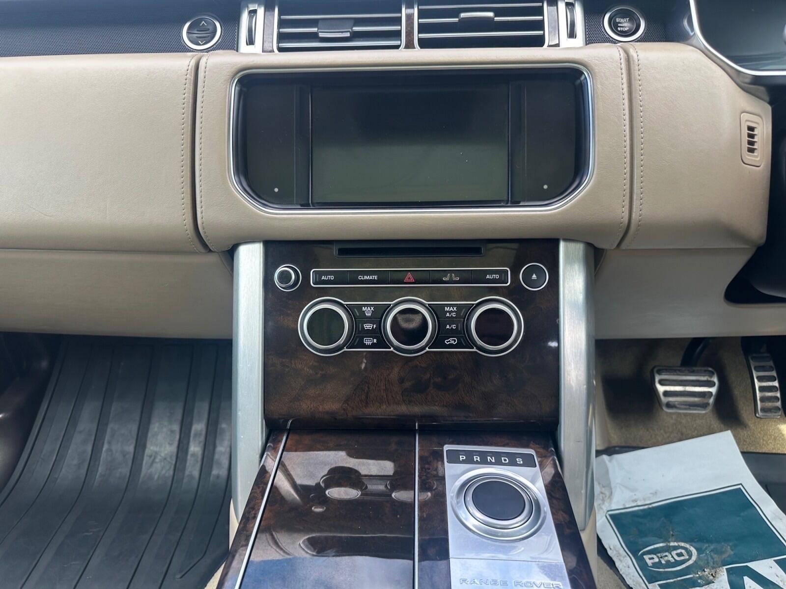 Land Rover Range Rover view 12