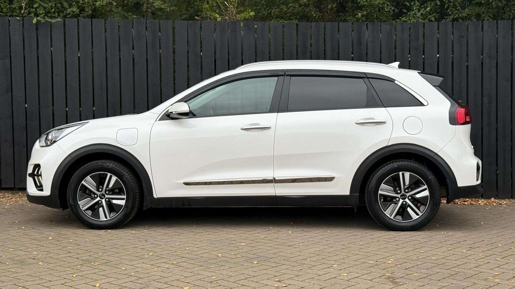 Kia Niro view 5
