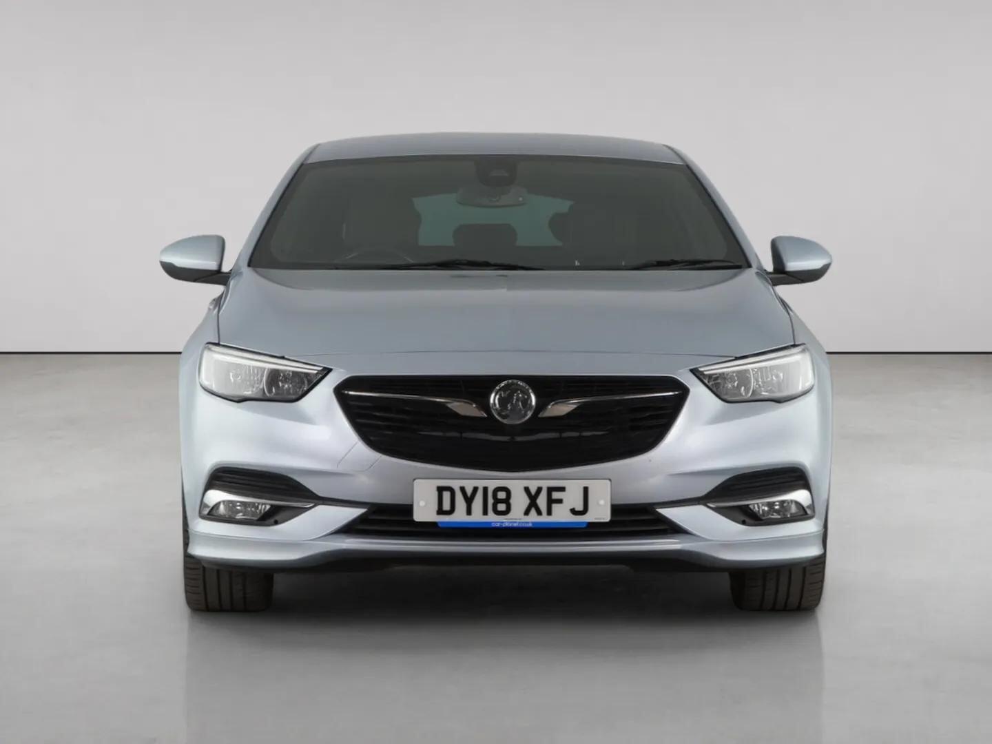 Vauxhall Insignia view 5