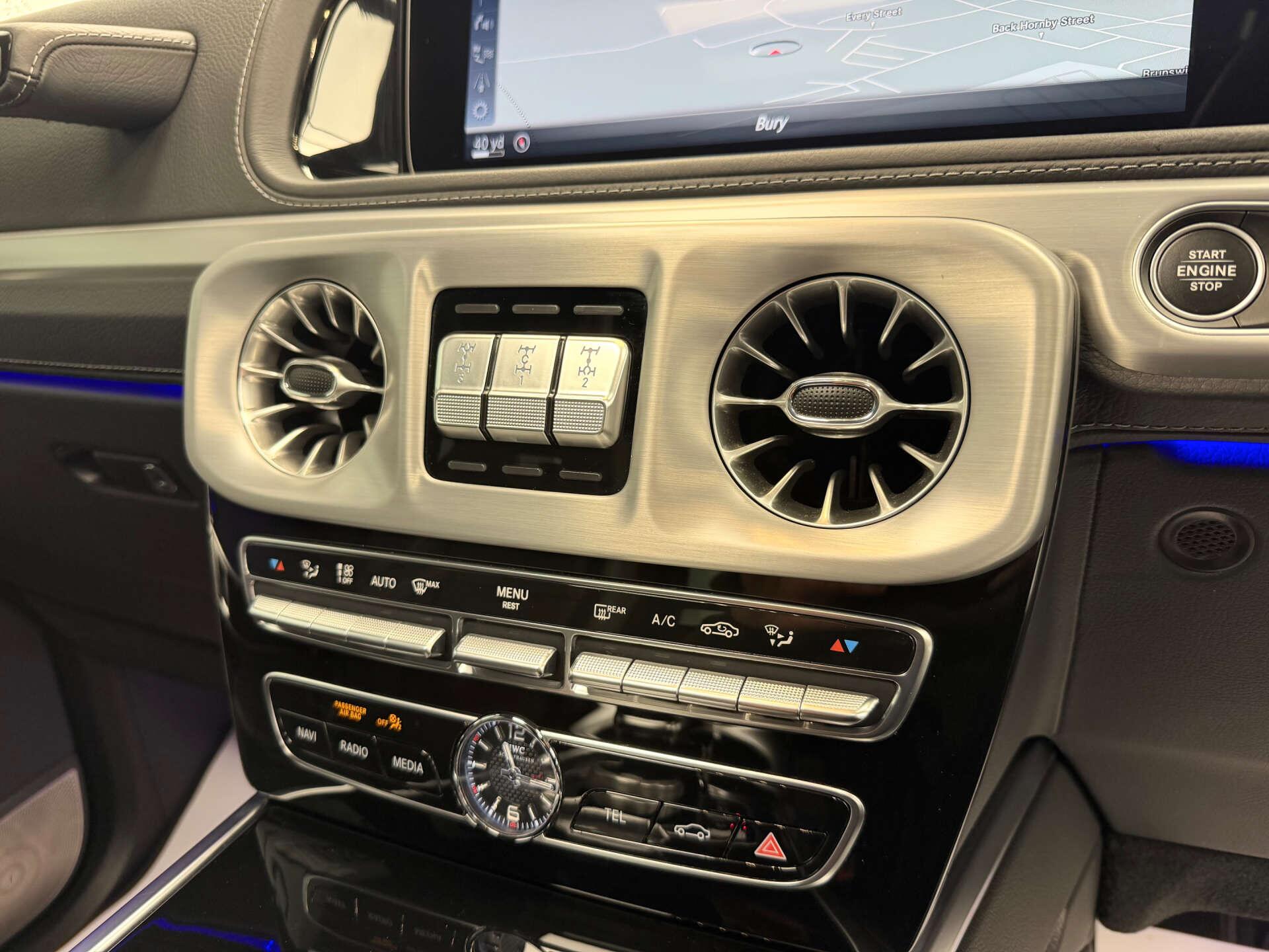 Mercedes-Benz G-Class view 42