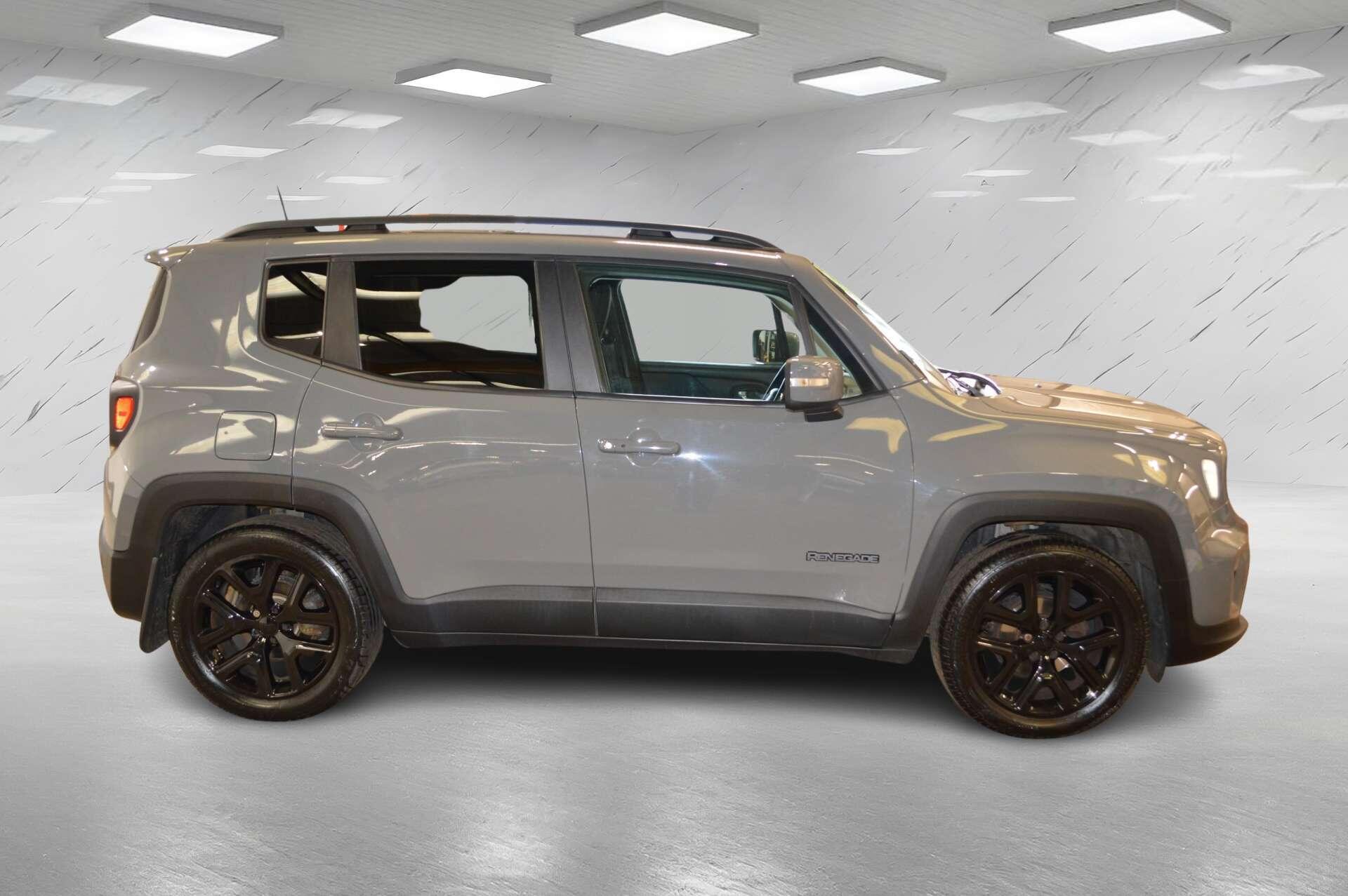 Jeep Renegade view 9