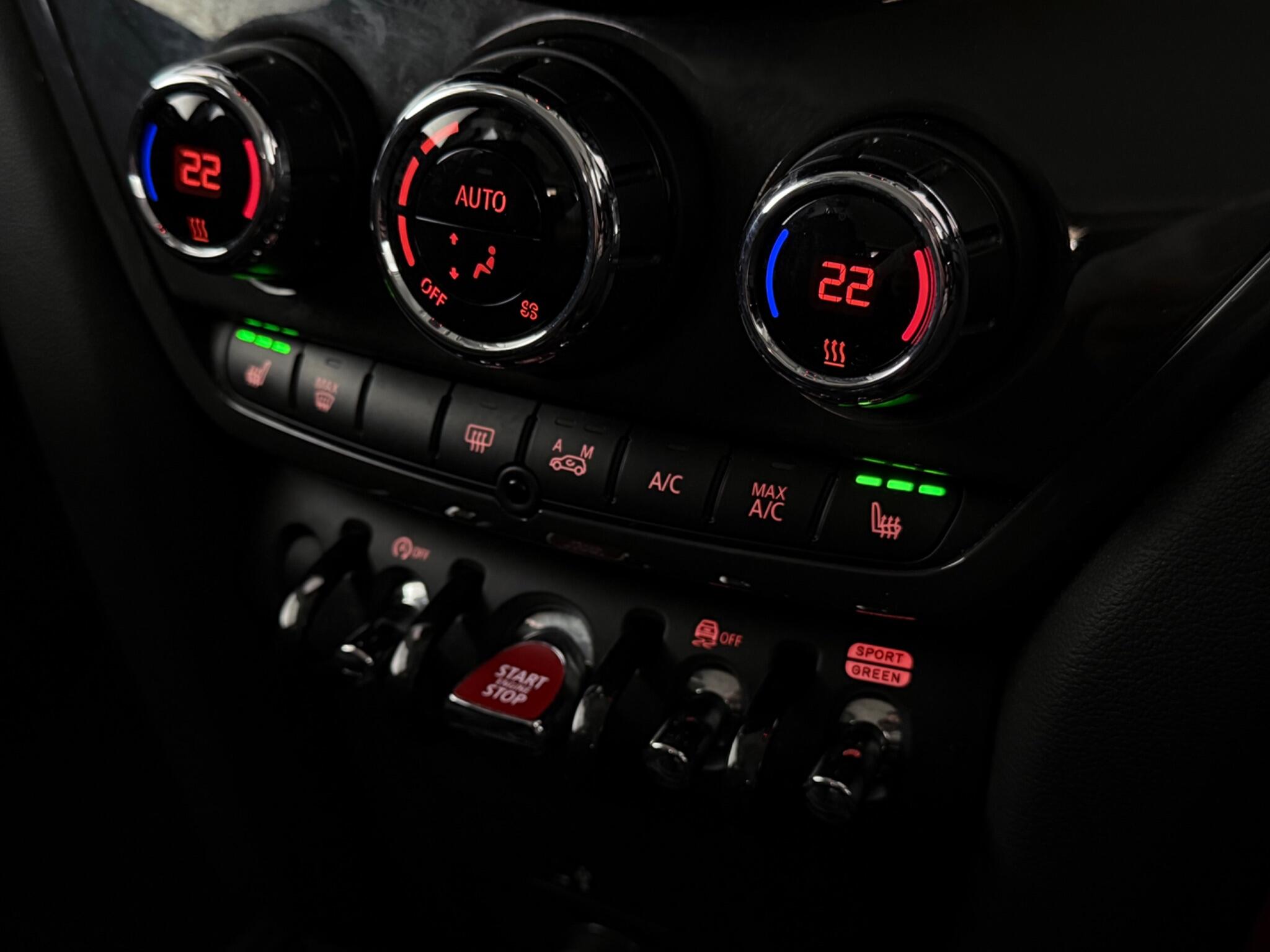 Mini Countryman view 22