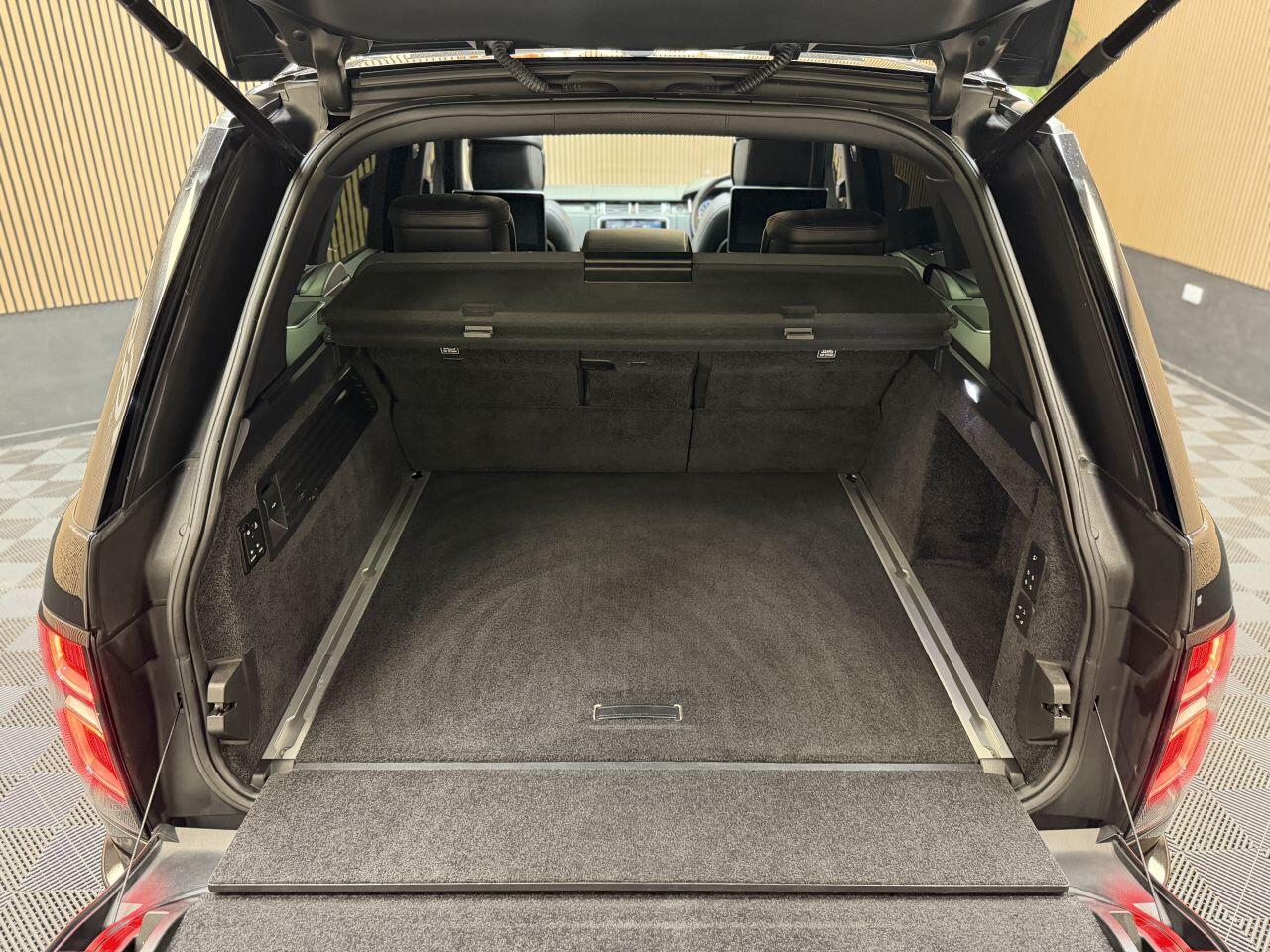 Land Rover Range Rover view 14