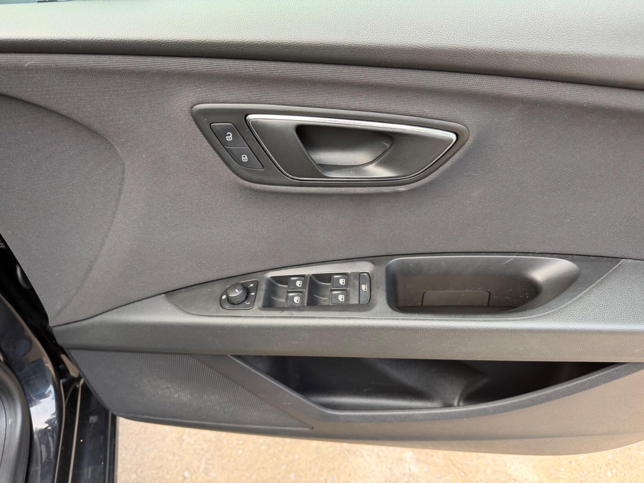 Seat Leon Leon view 32
