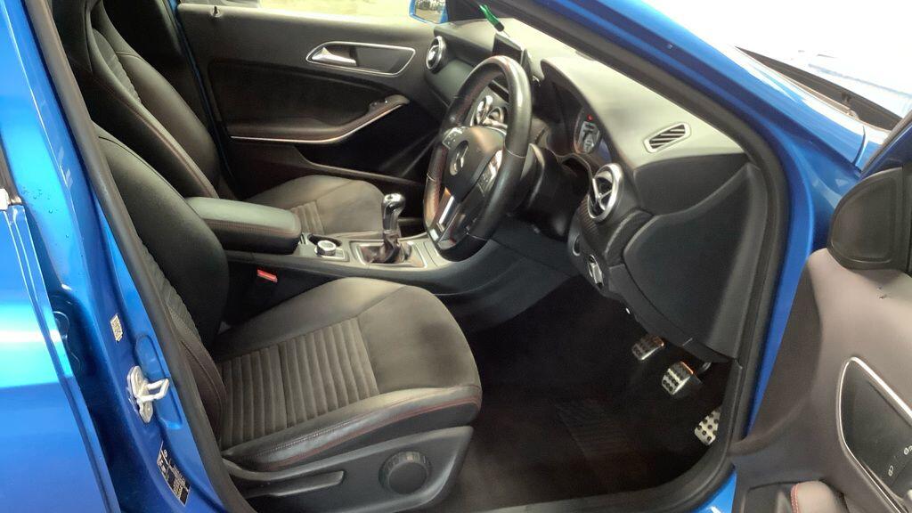 Mercedes-Benz A-Class view 21