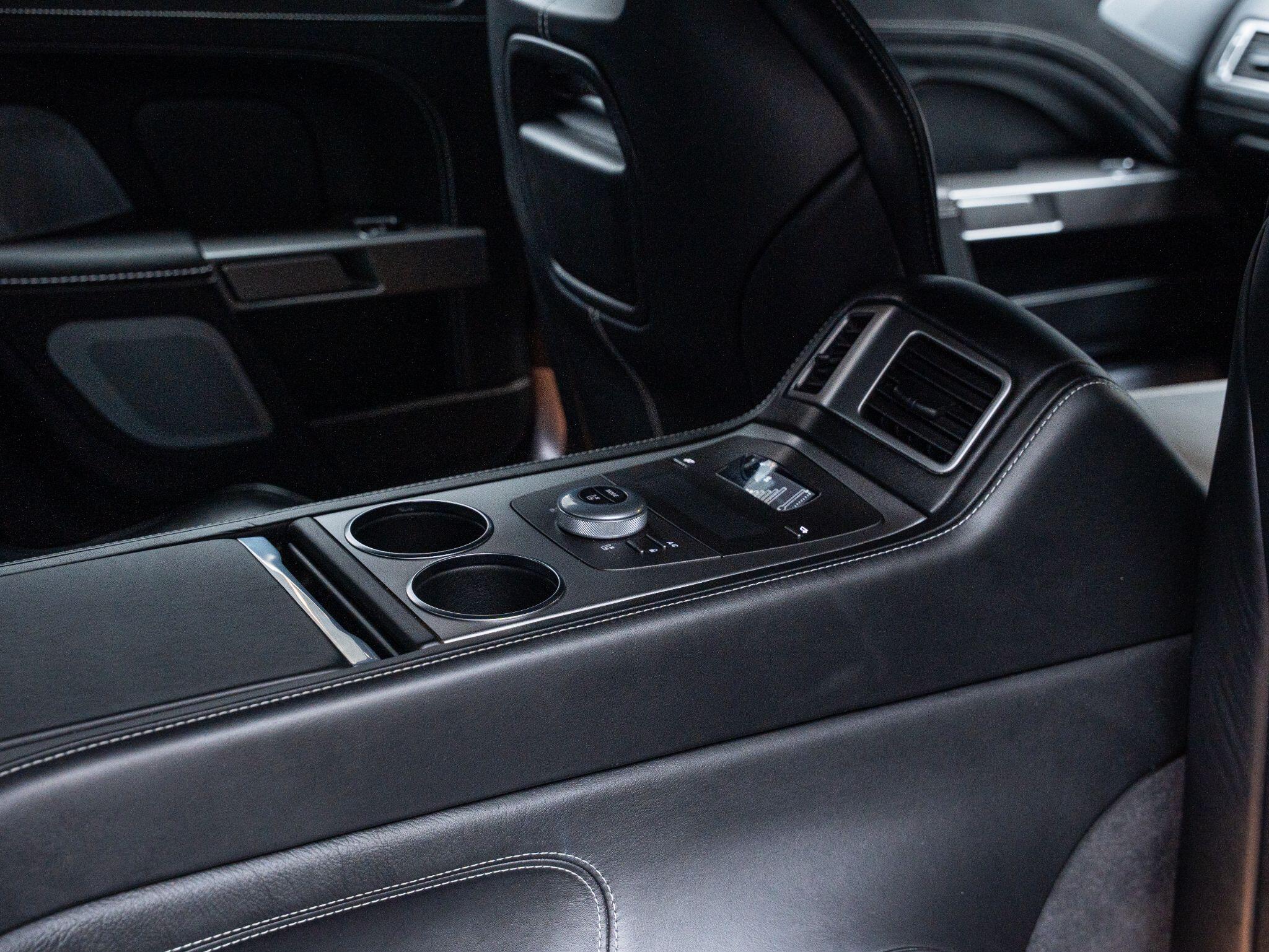 Aston Martin Rapide view 26
