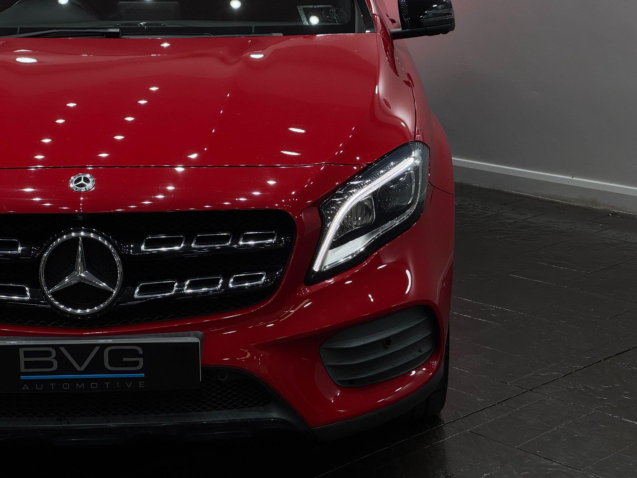 Mercedes-Benz Gla view 15