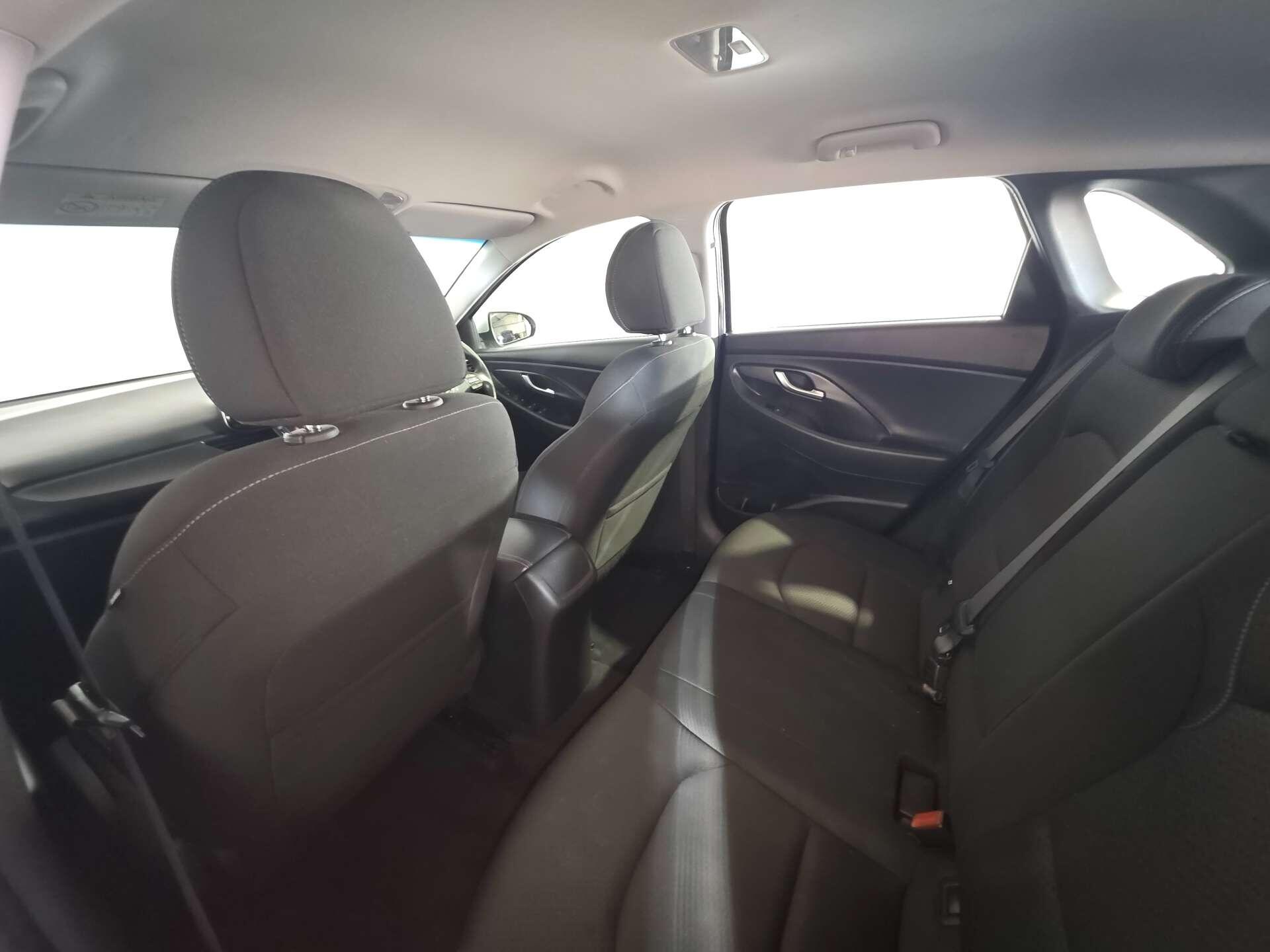 Hyundai I30 view 44