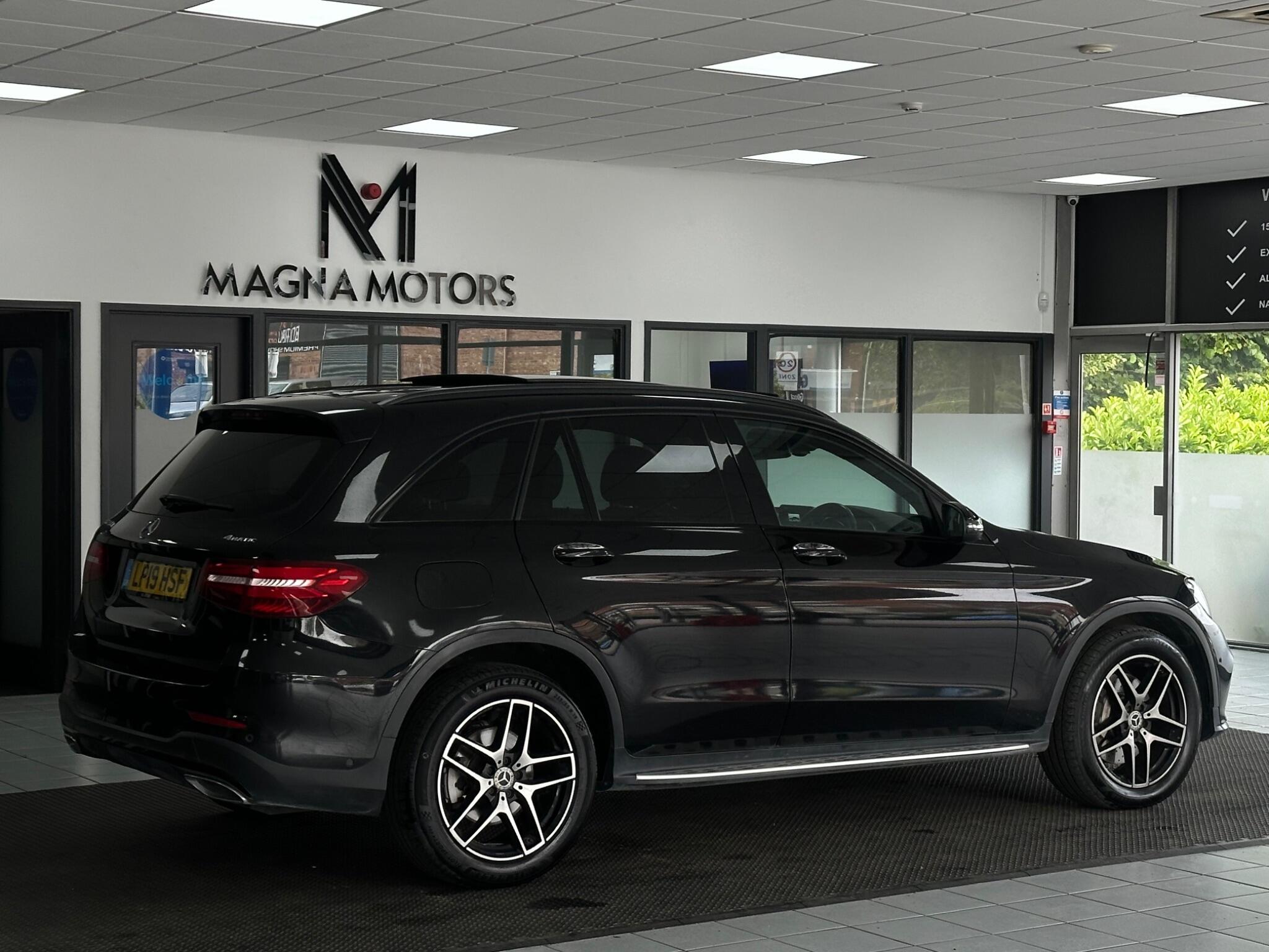 Mercedes-Benz GLC view 14