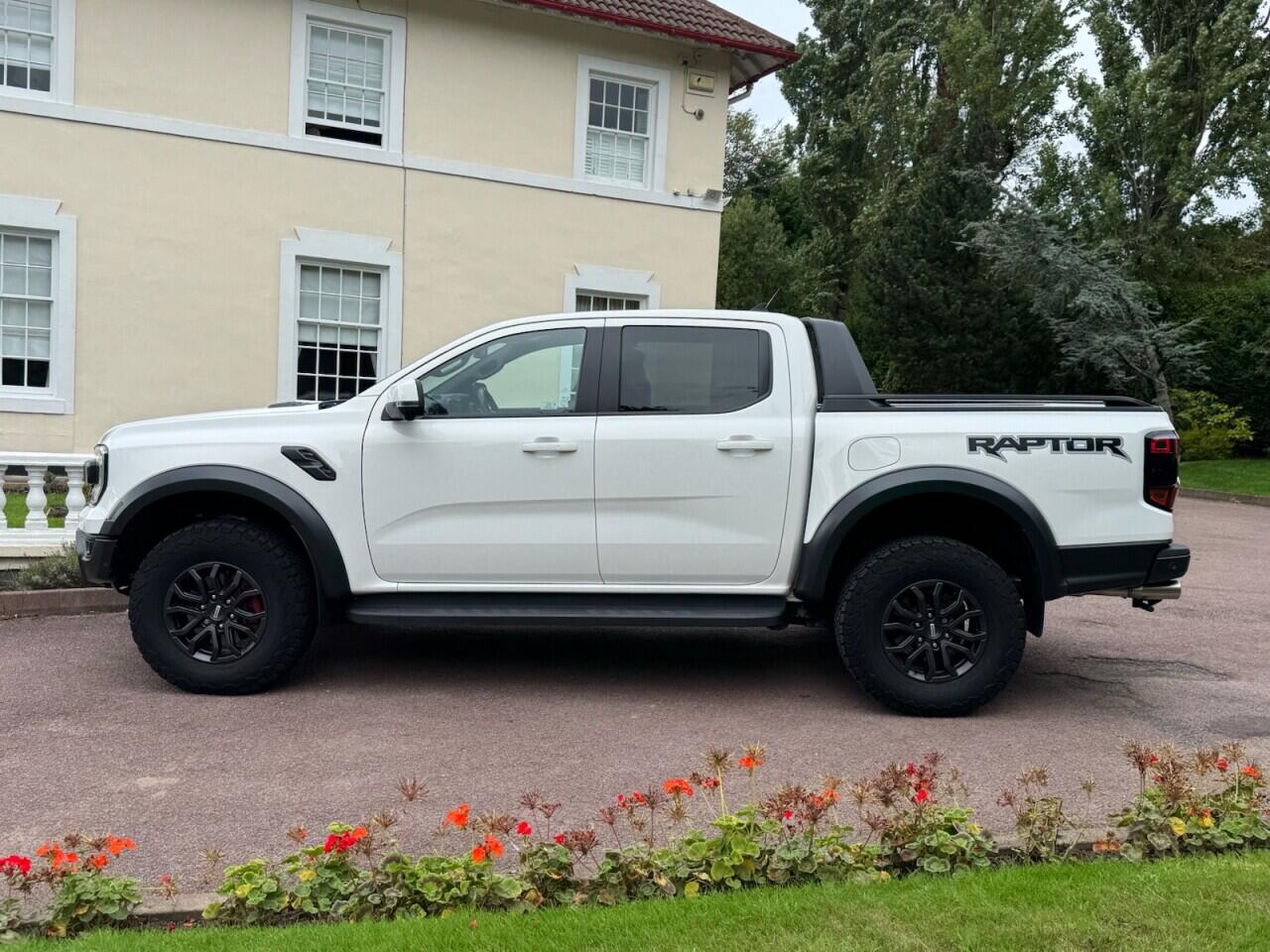 Ford Ranger view 8
