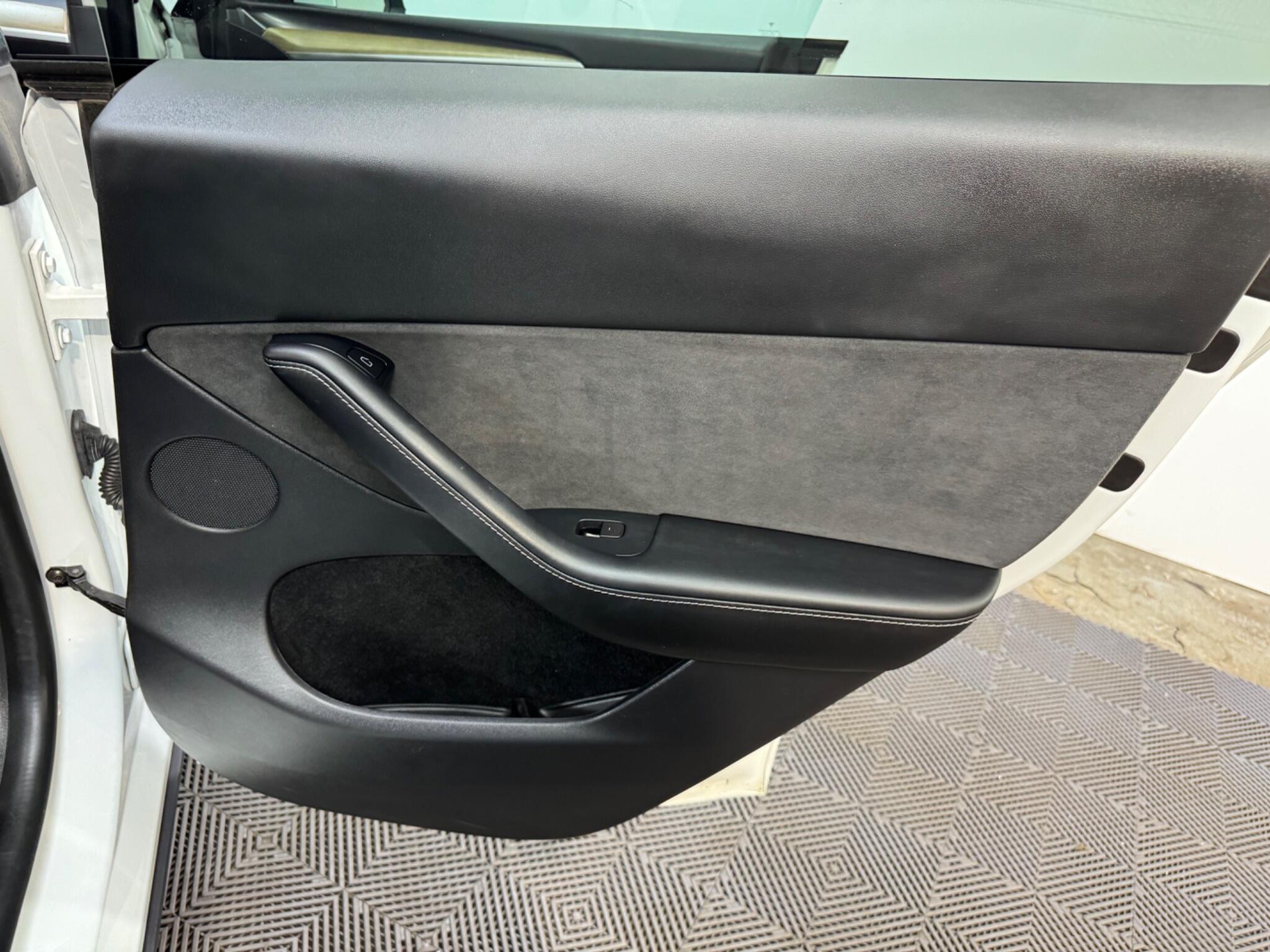 Tesla Model Y view 51