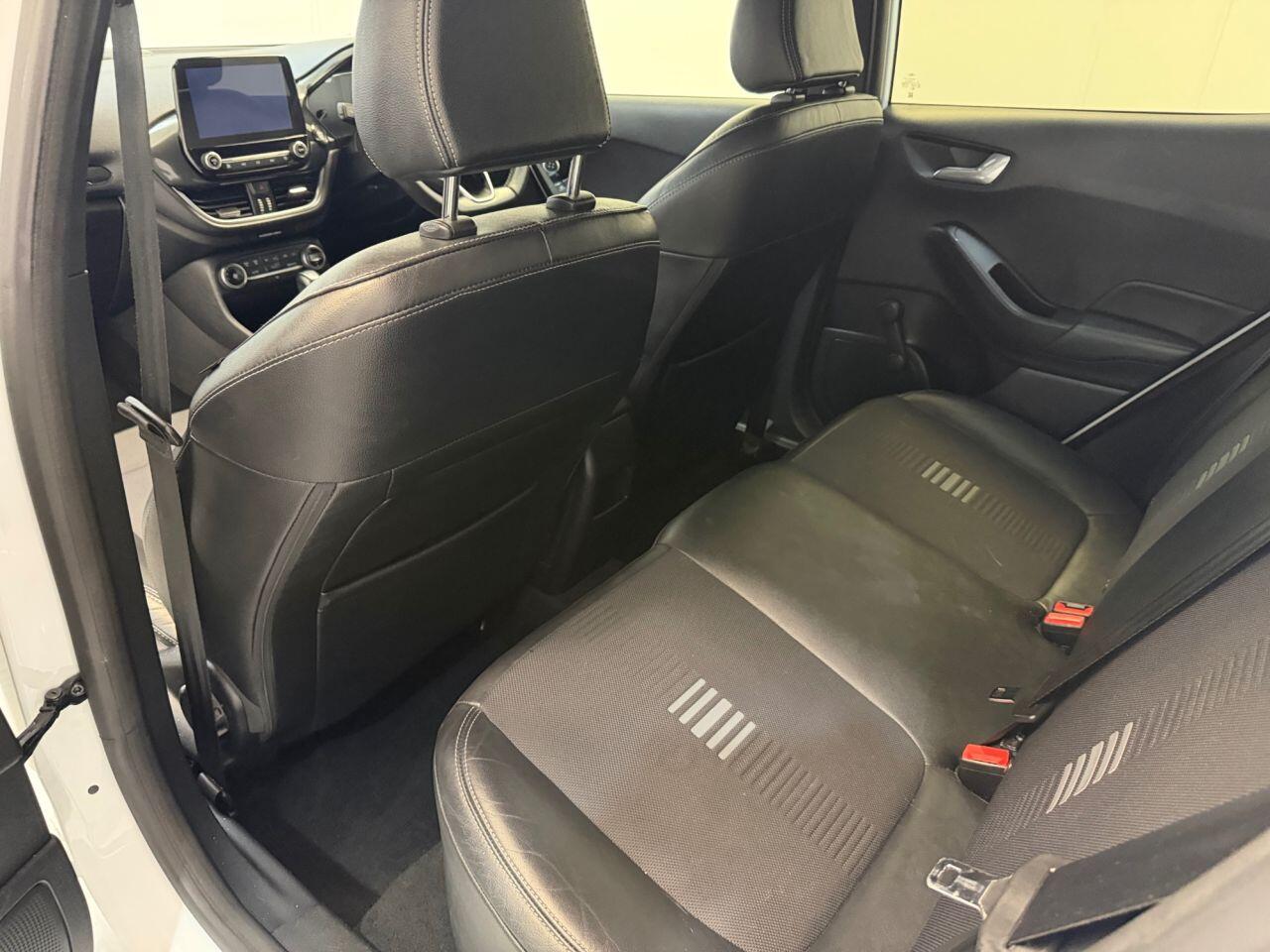 Ford Fiesta view 21