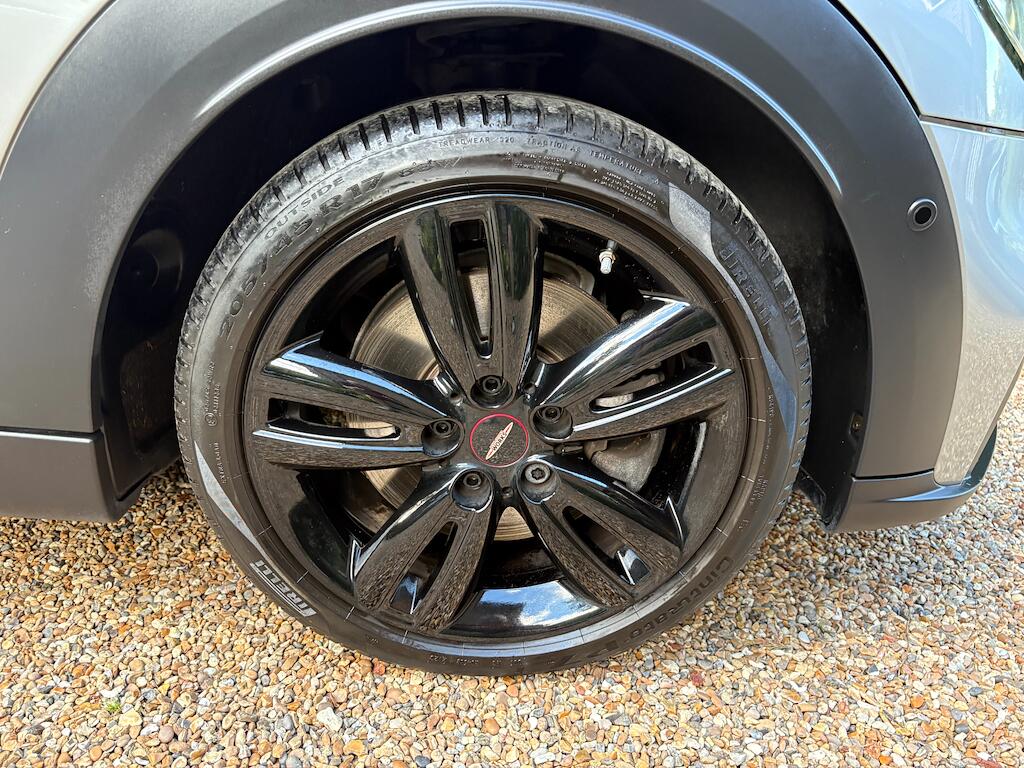 Mini Hatch view 47