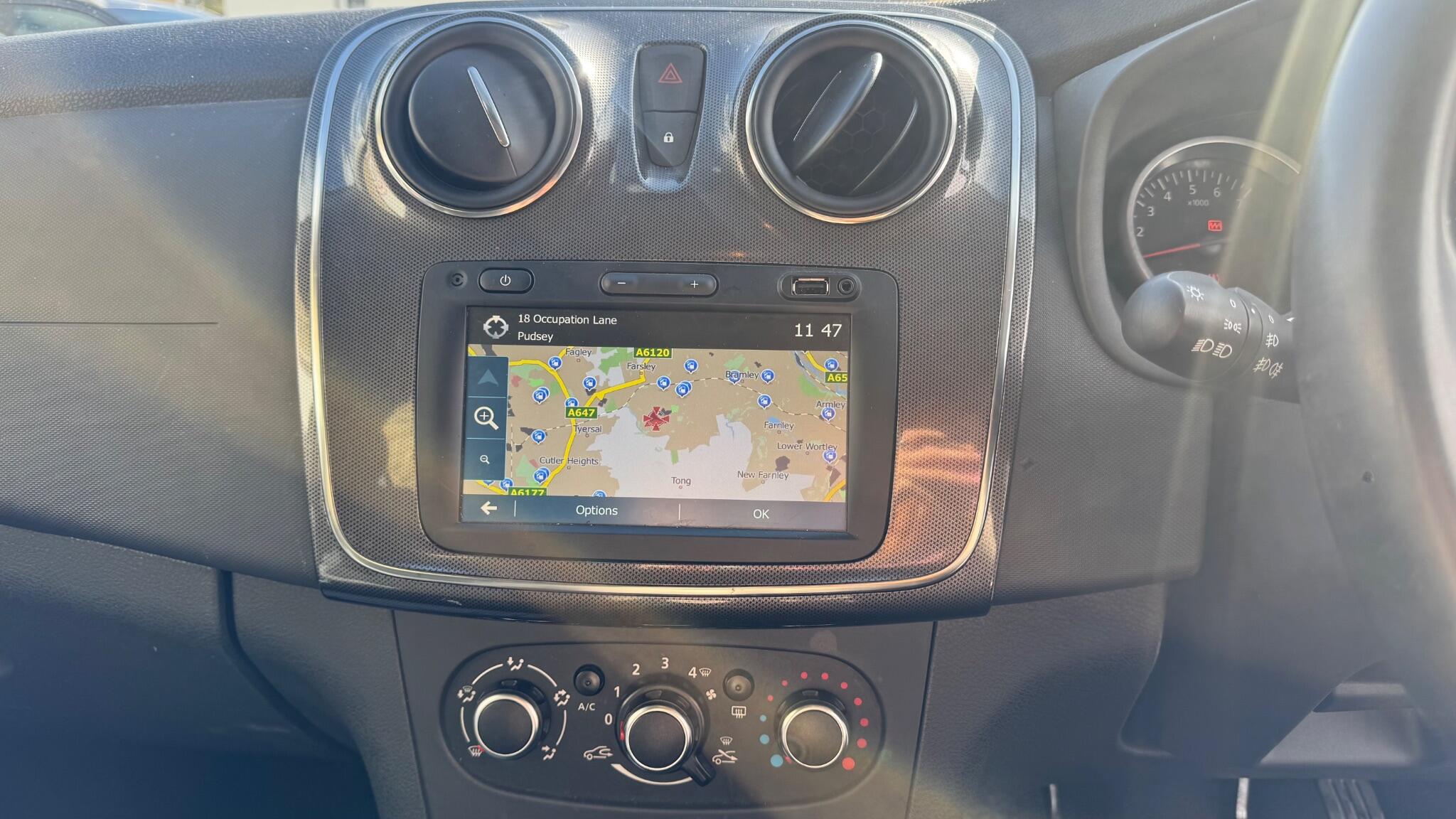 Dacia Sandero view 11