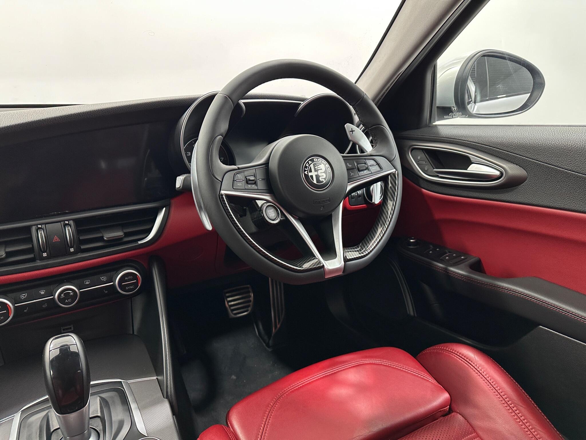 Alfa Romeo Giulia view 12