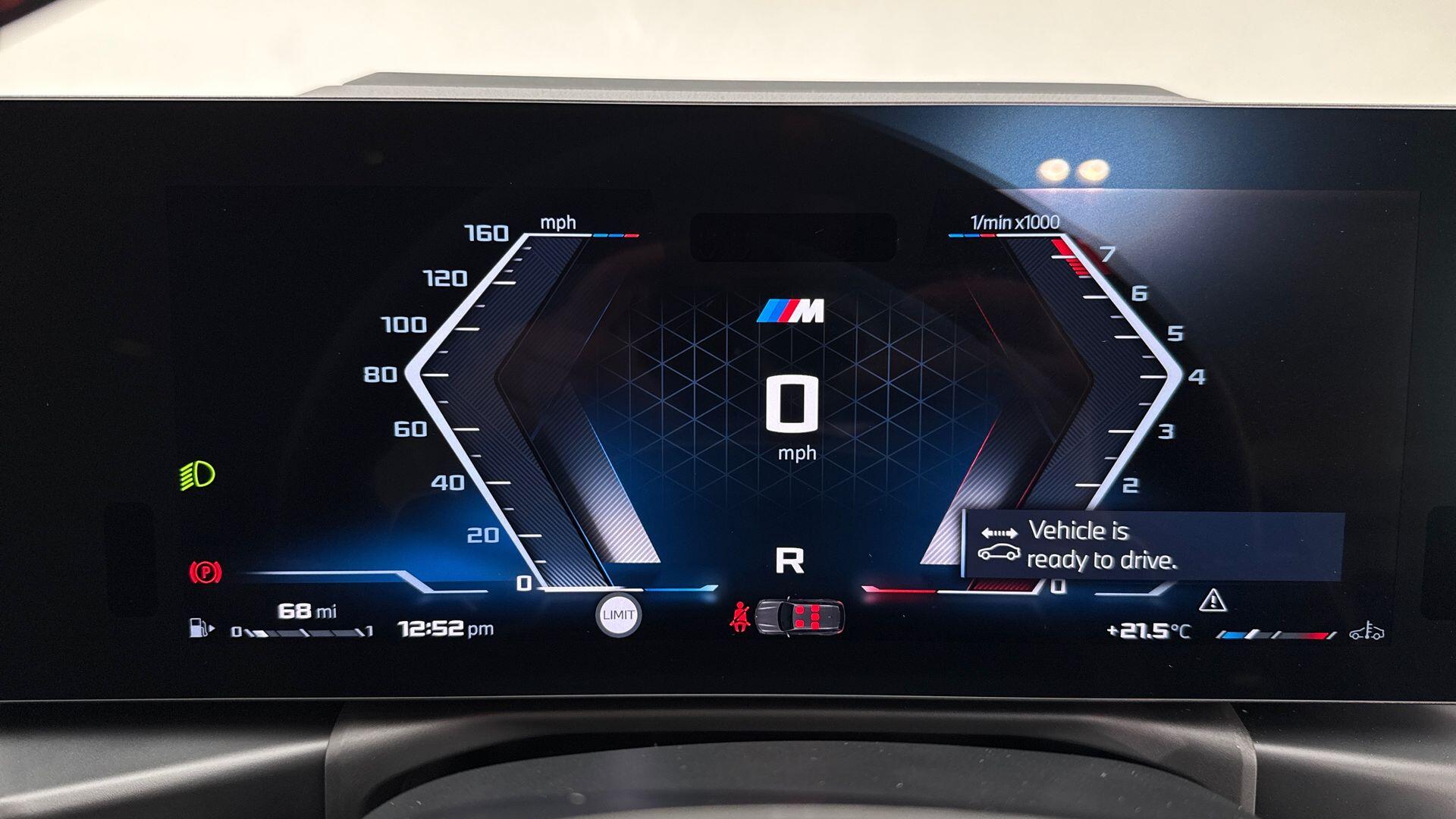 BMW 3 Series view 9