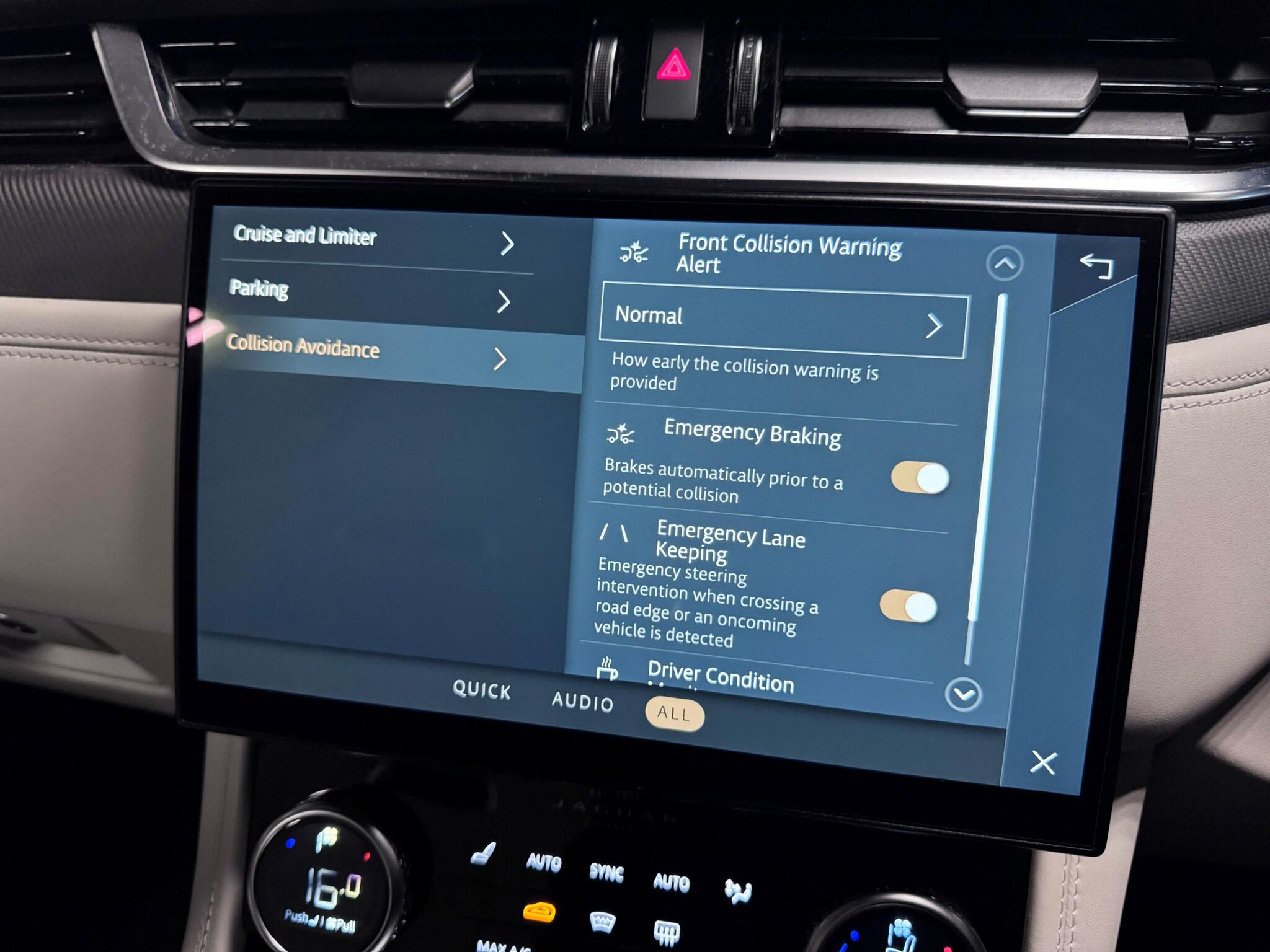 Jaguar F-Pace view 64