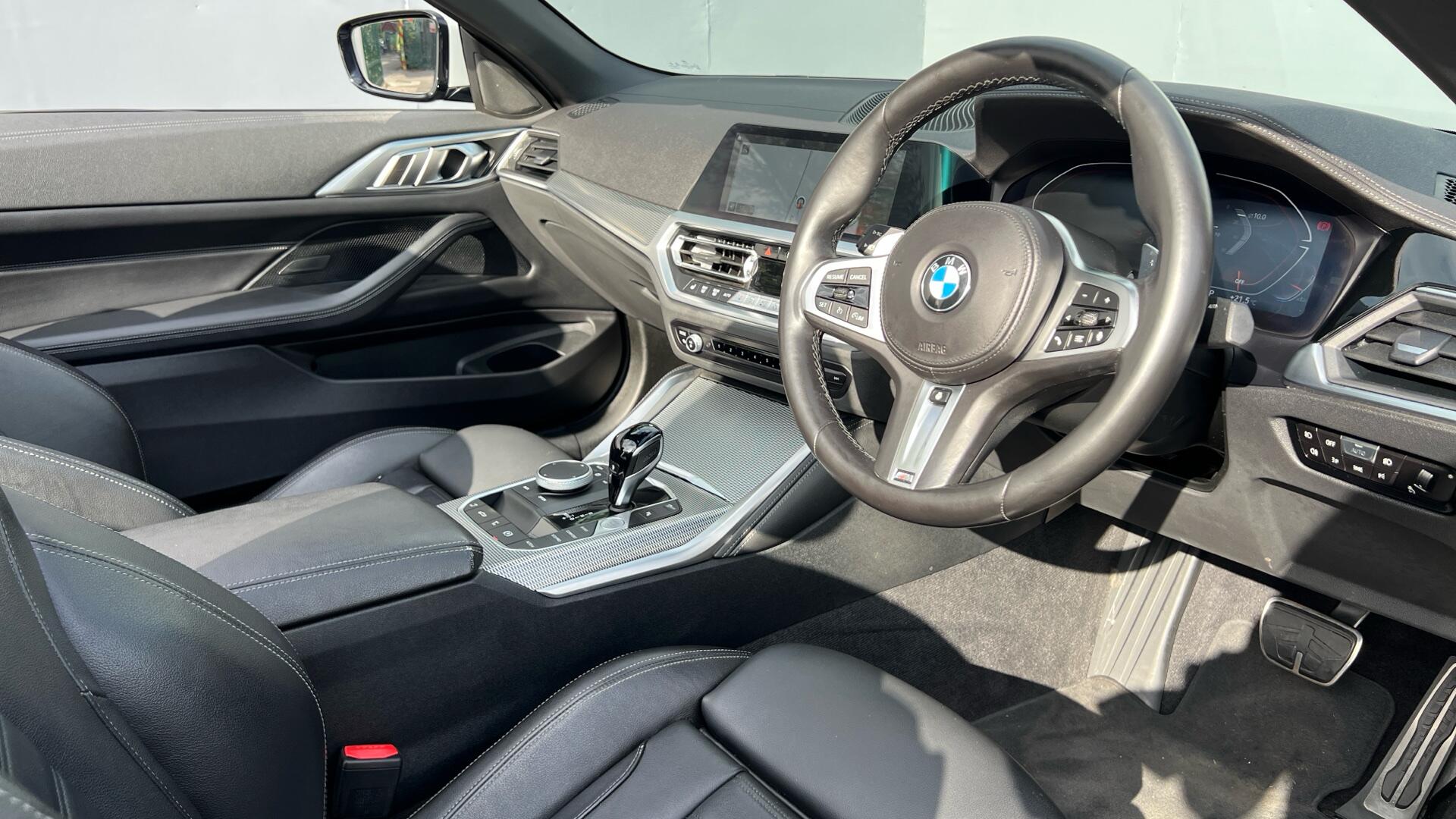 BMW 4 Series view 6