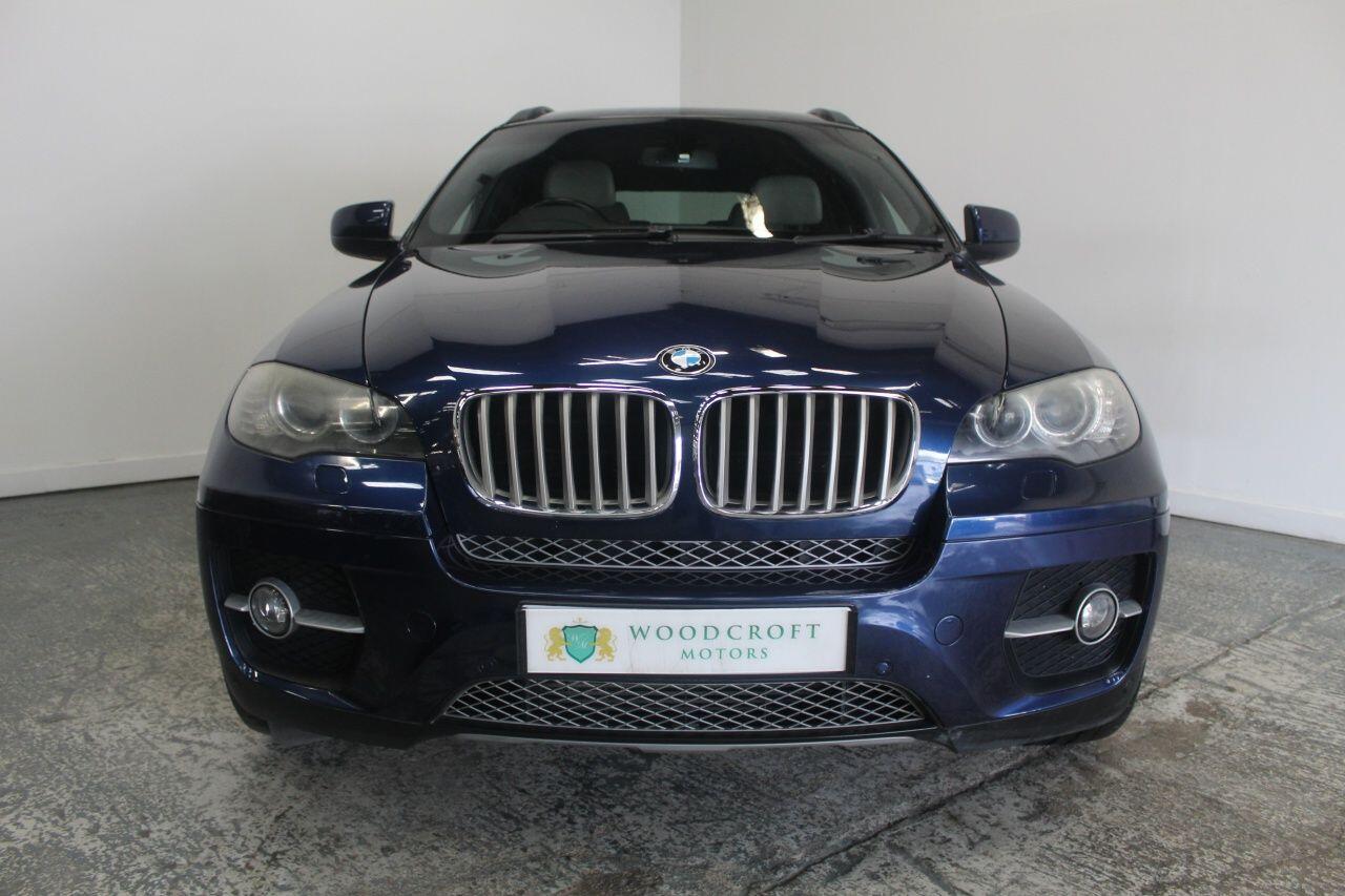 BMW X6 view 13