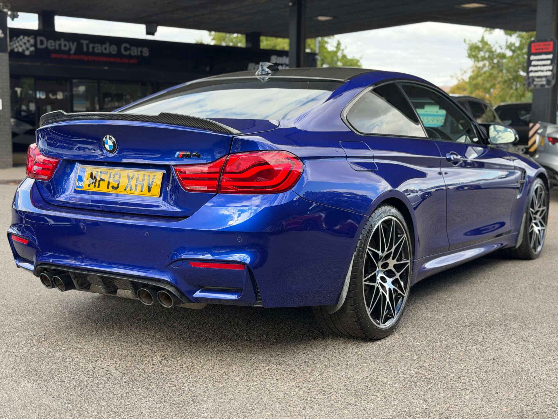 BMW M4 view 2