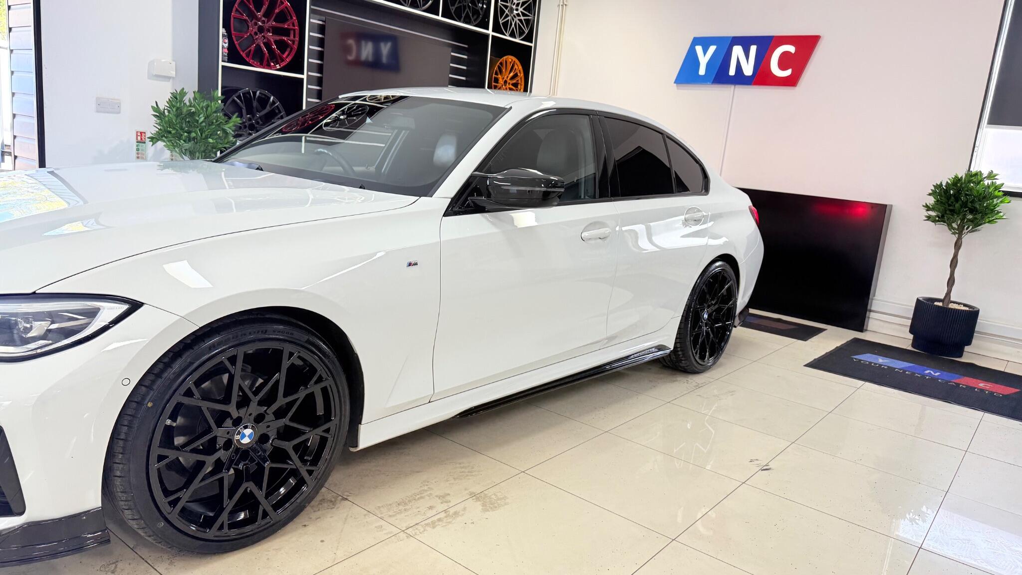 BMW 3 Series view 9