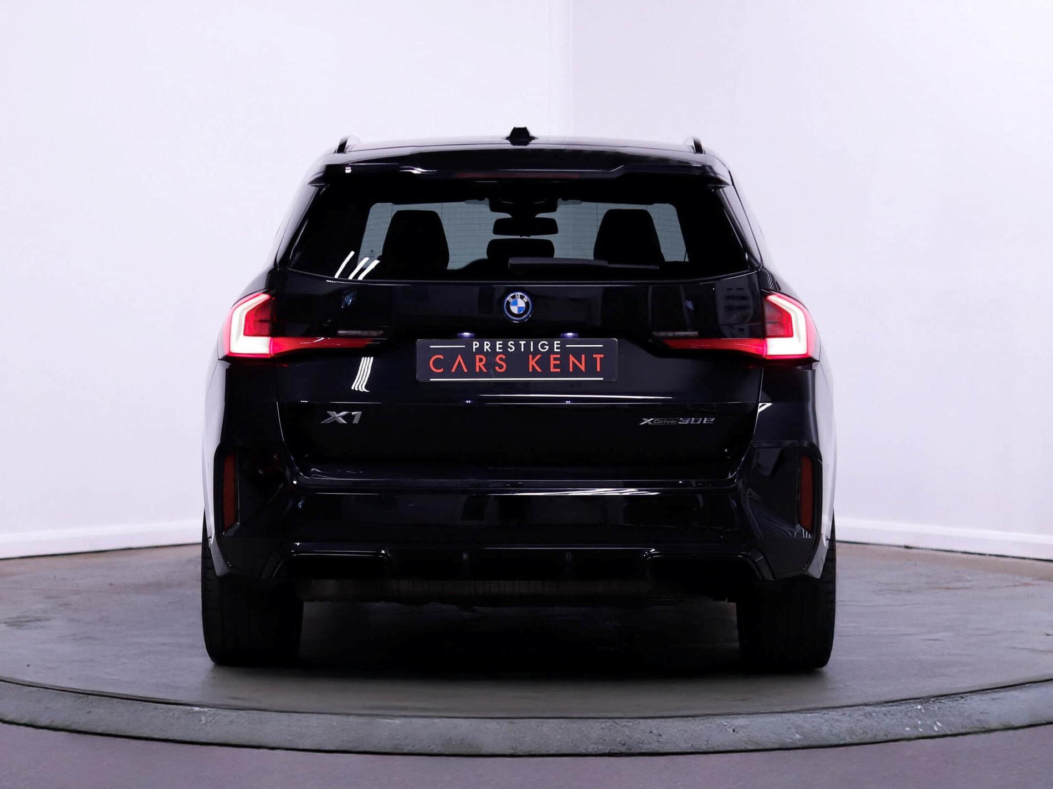 BMW X1 view 11