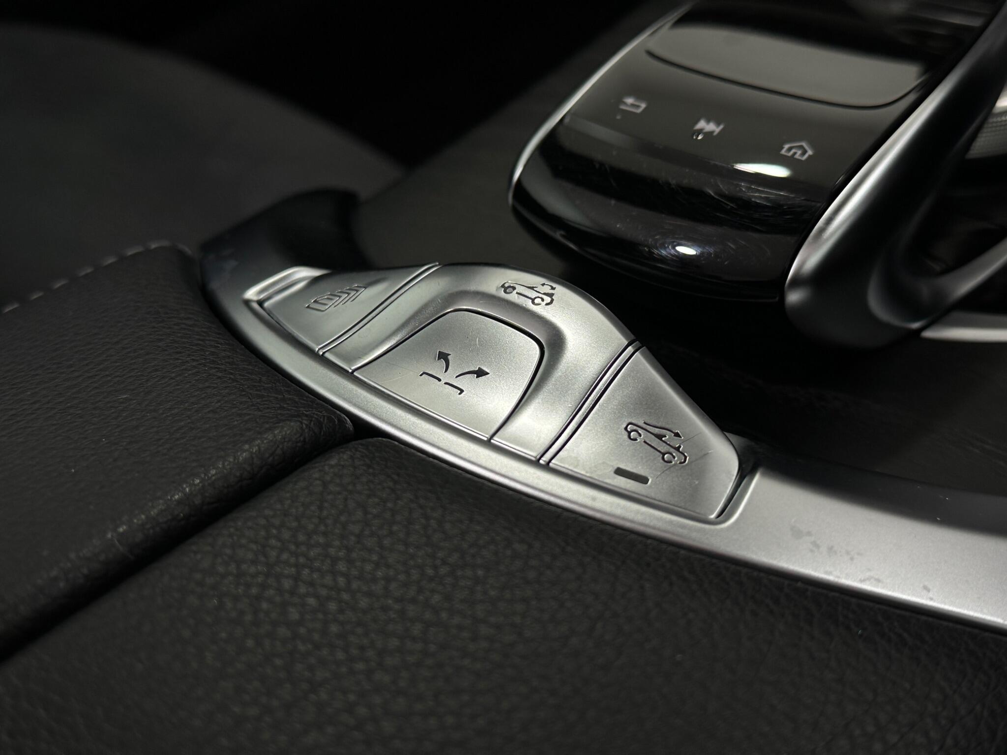 Mercedes-Benz C Class view 21