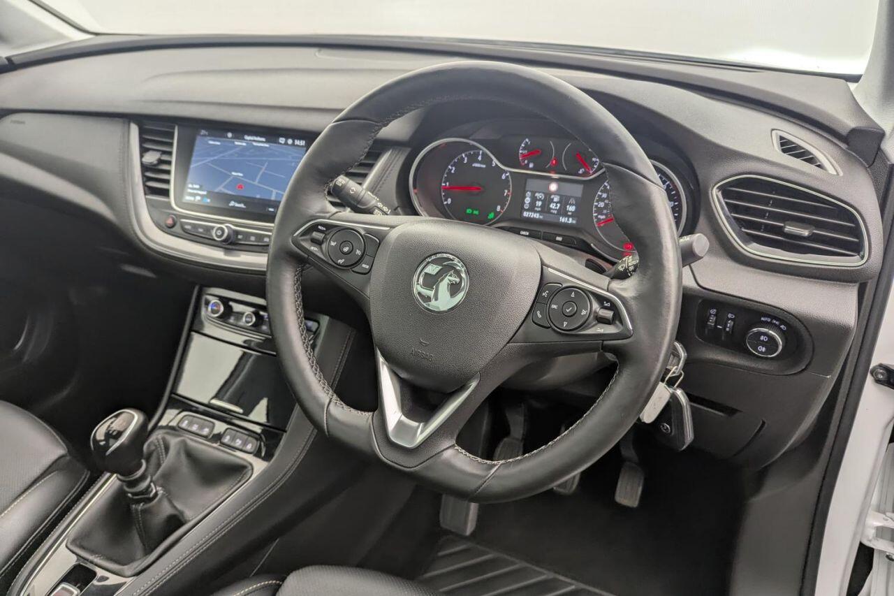 Vauxhall Grandland X view 15