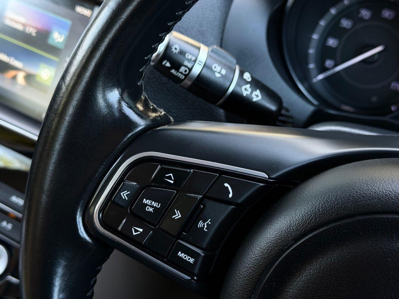 Jaguar Xe view 25