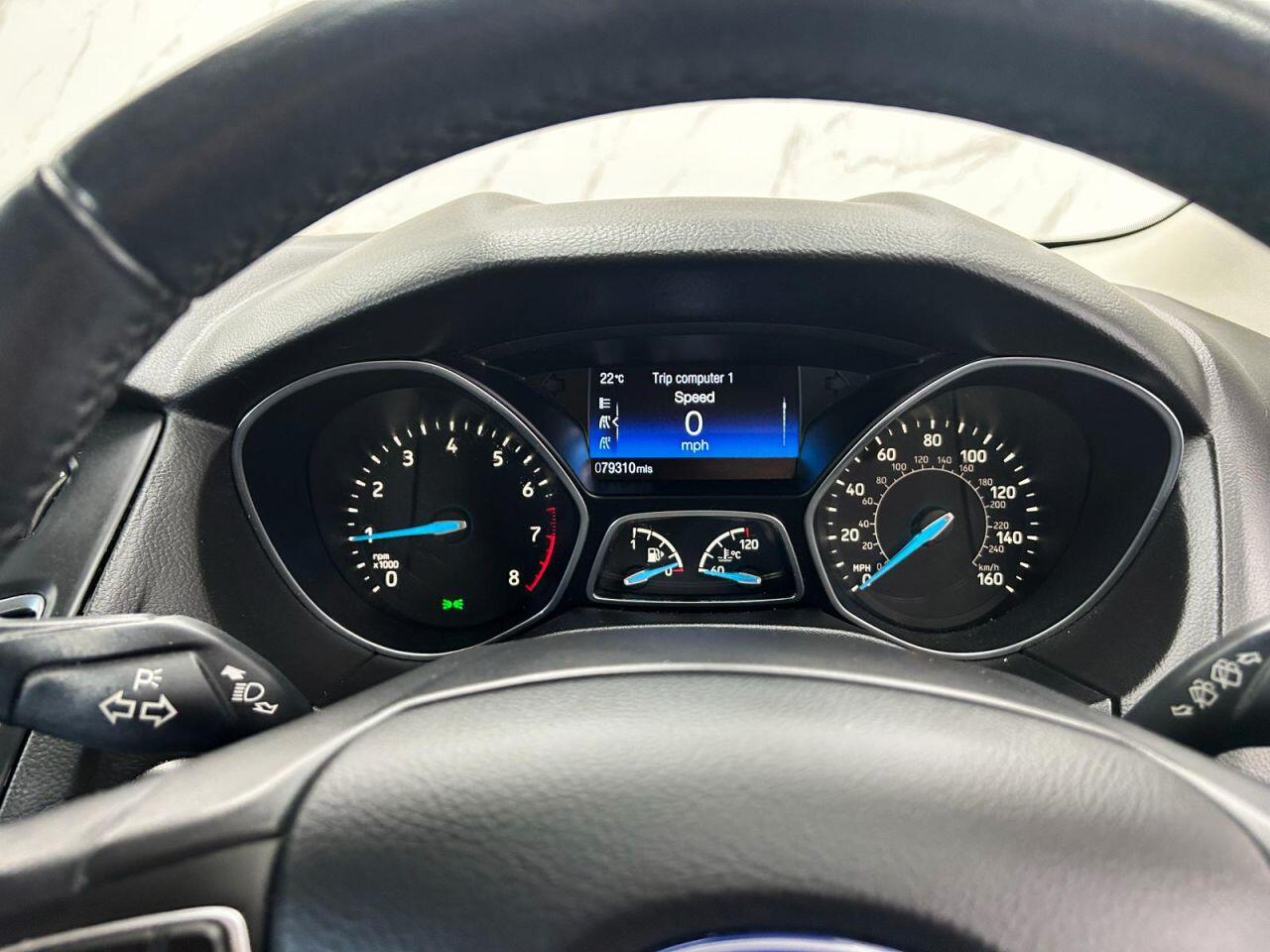 Ford Focus view 17