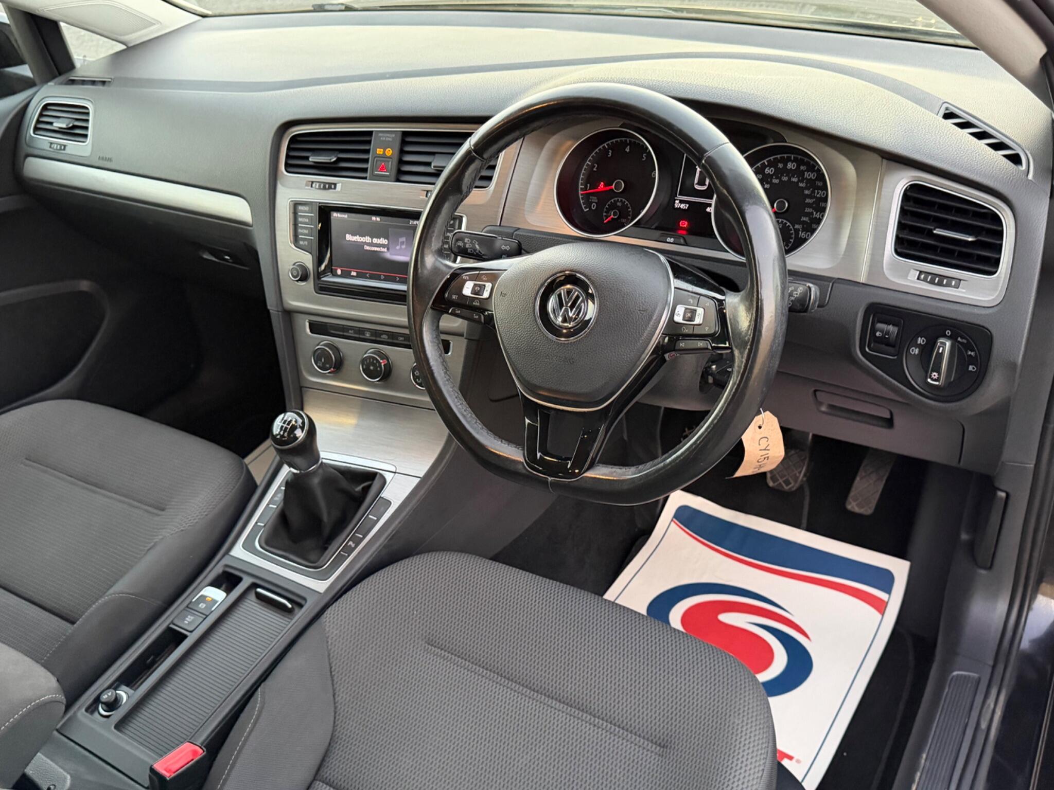 Volkswagen Golf view 15