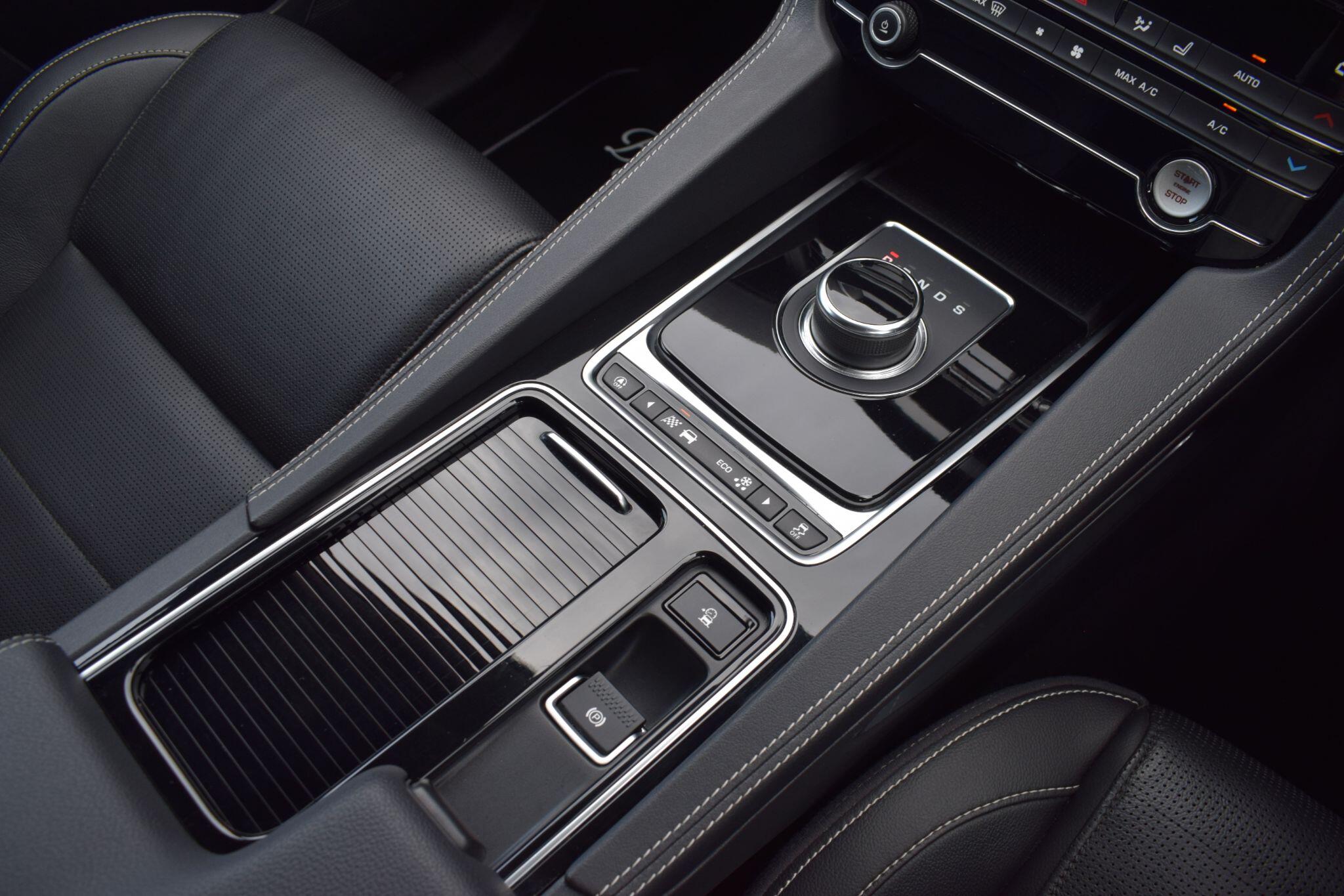 Jaguar F-Pace view 24