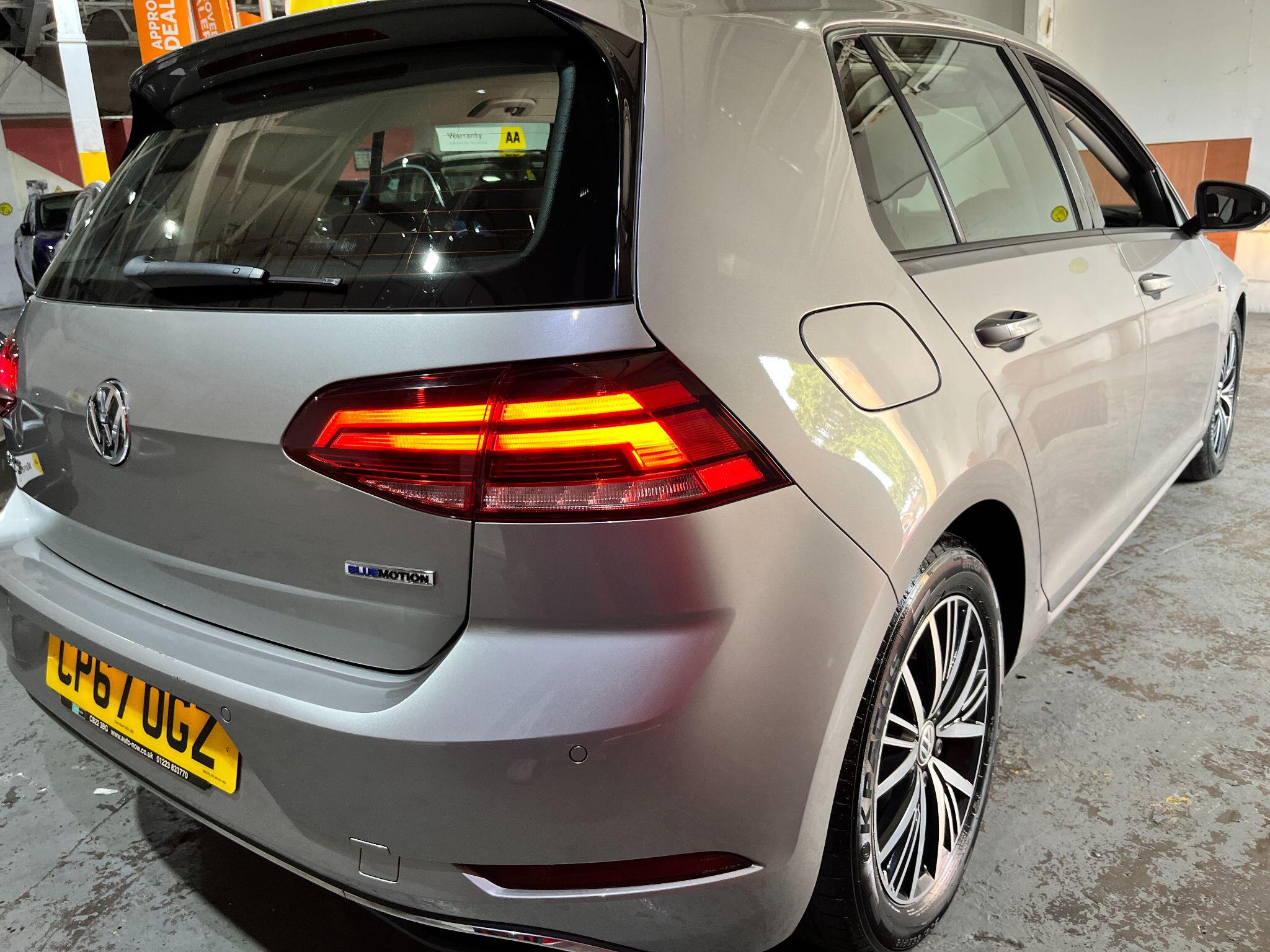 Volkswagen Golf view 55