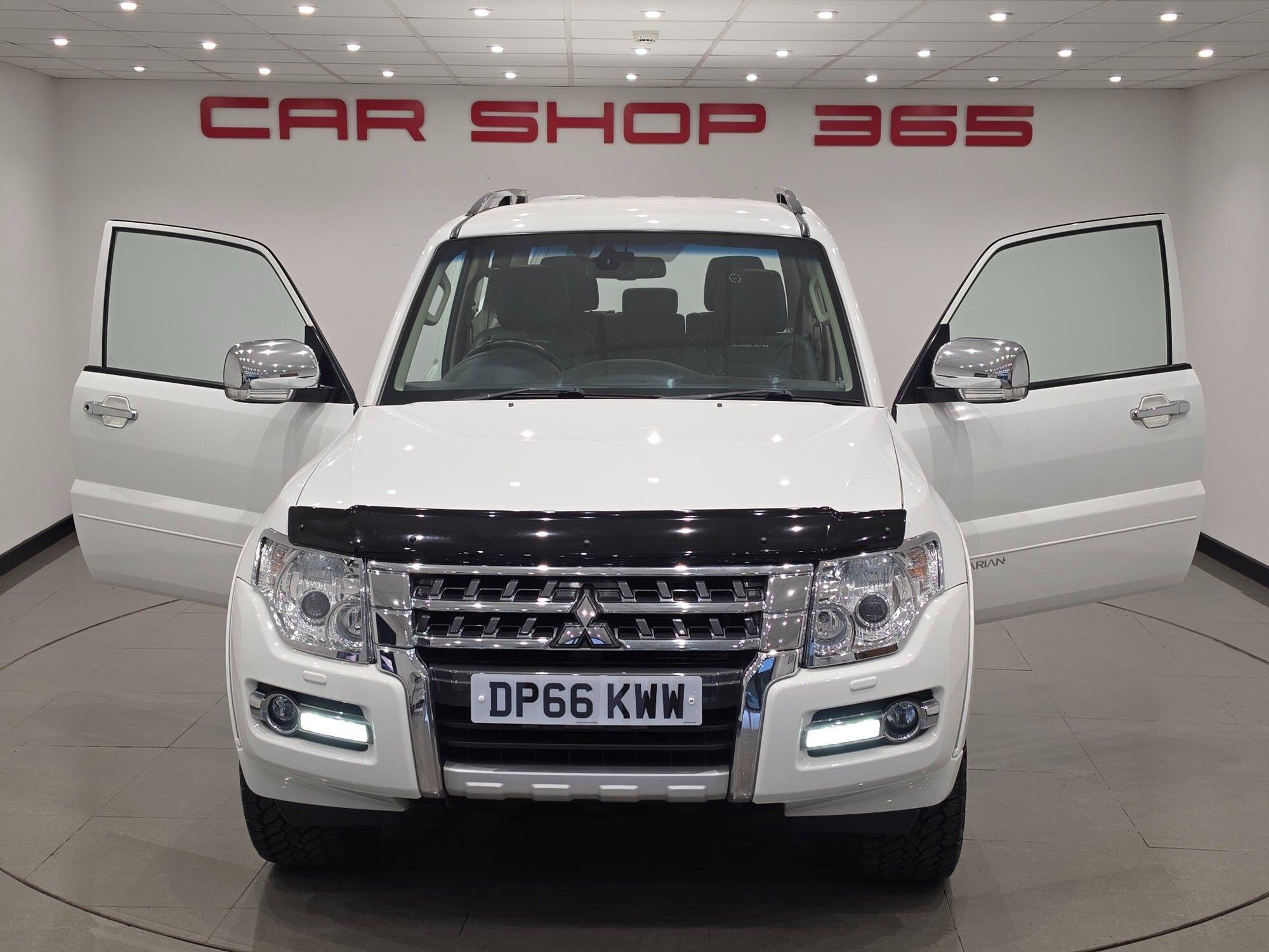 Mitsubishi Shogun view 32