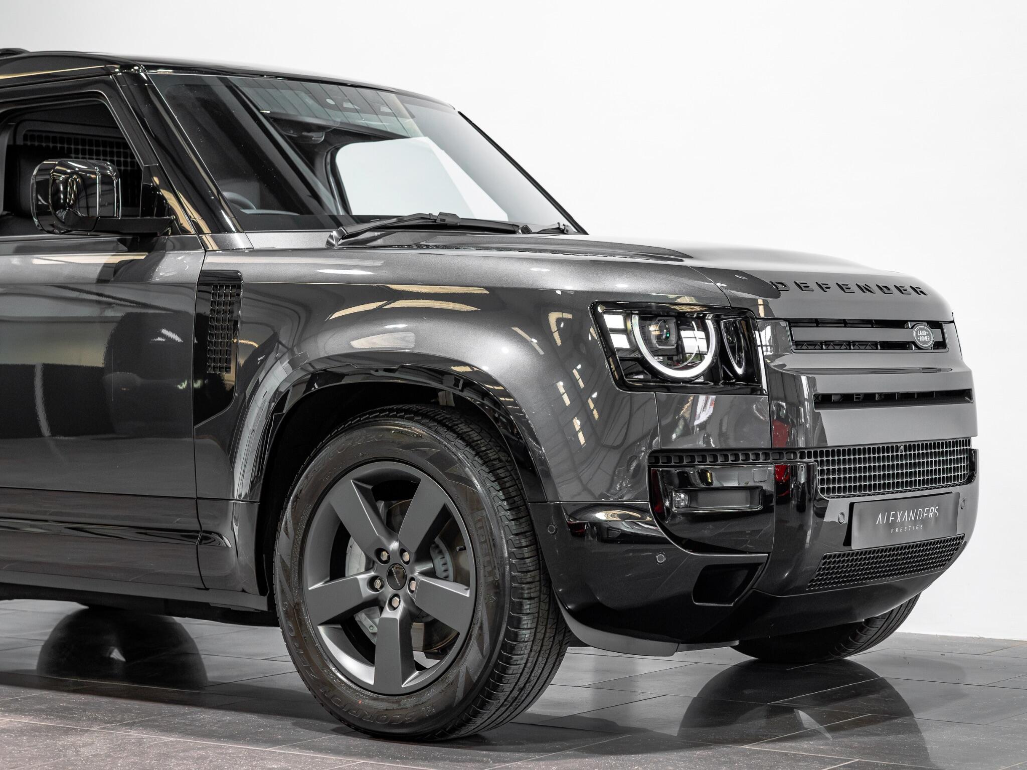 Land Rover Defender view 11
