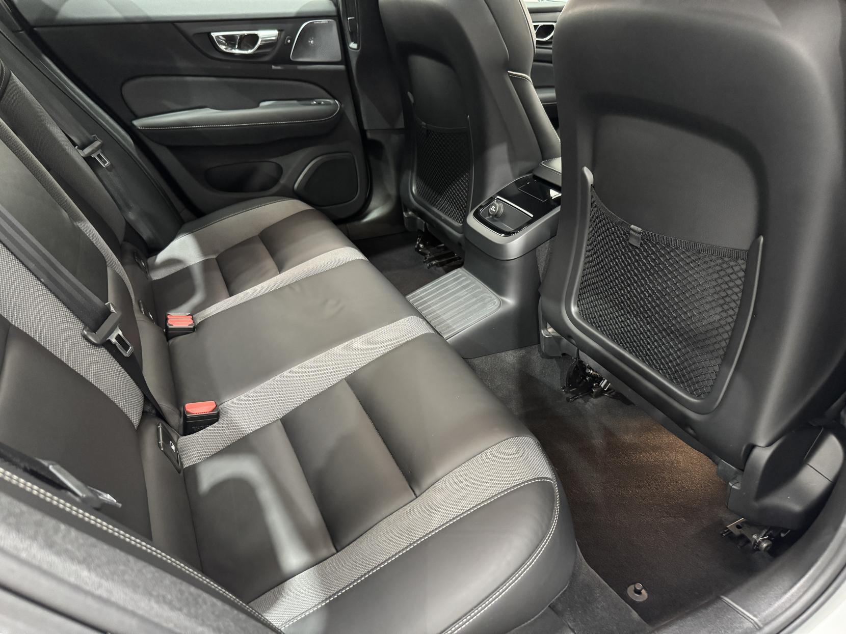 Volvo S60 view 53