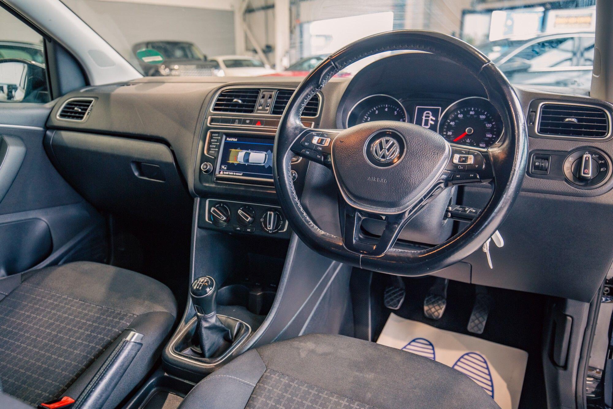 Volkswagen Polo view 2