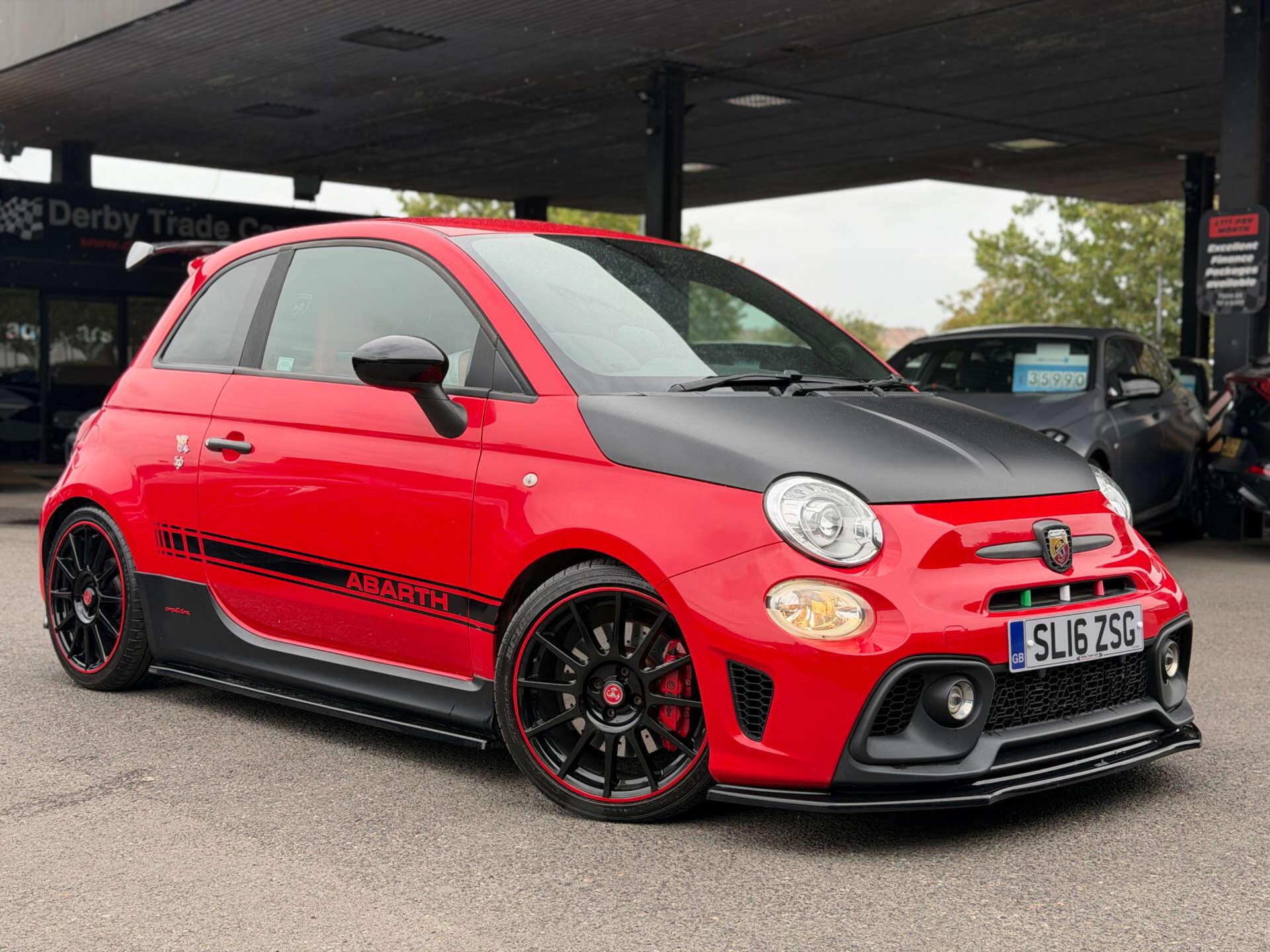 Abarth 595 view 3