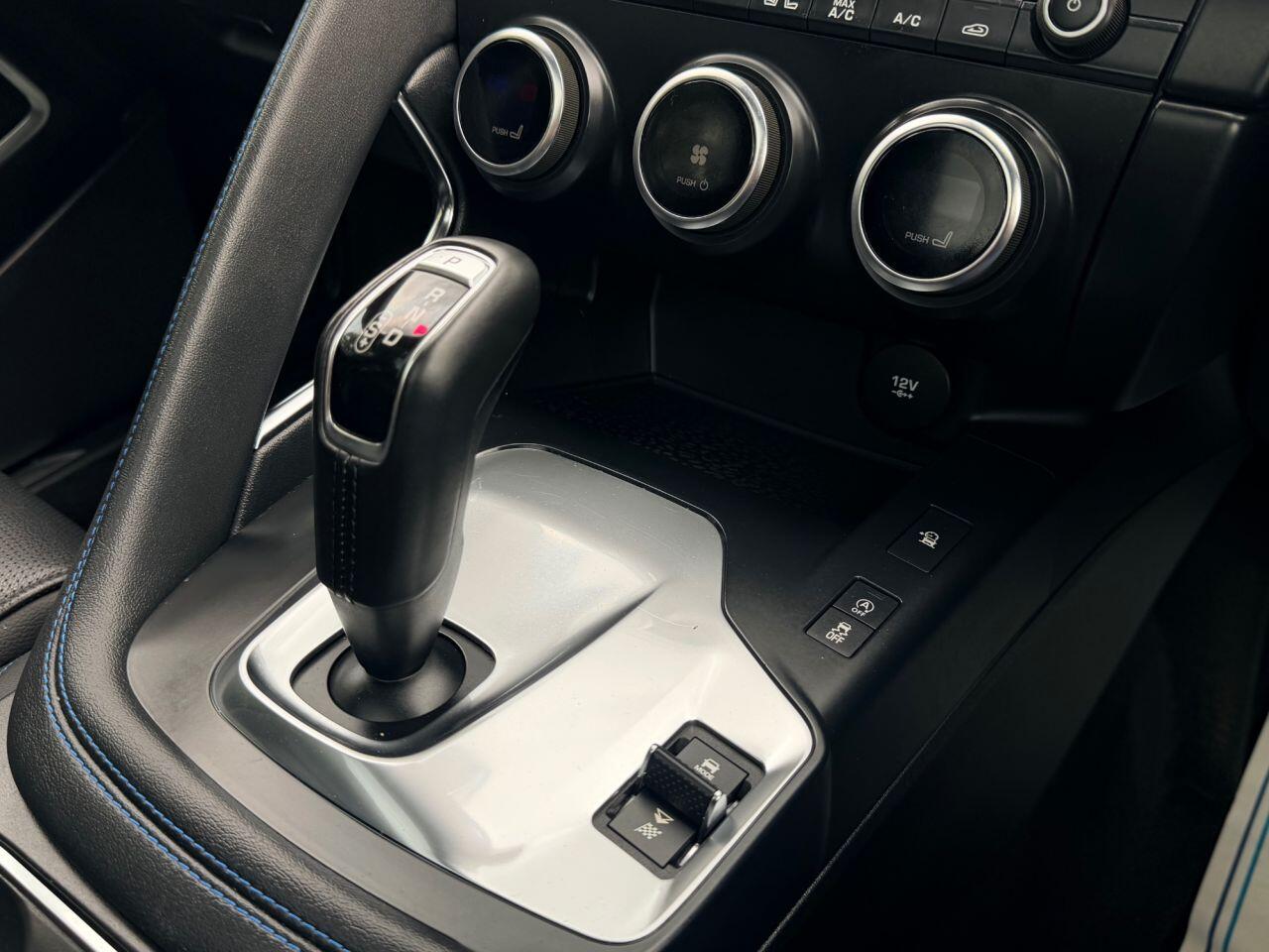 Jaguar E-Pace view 35