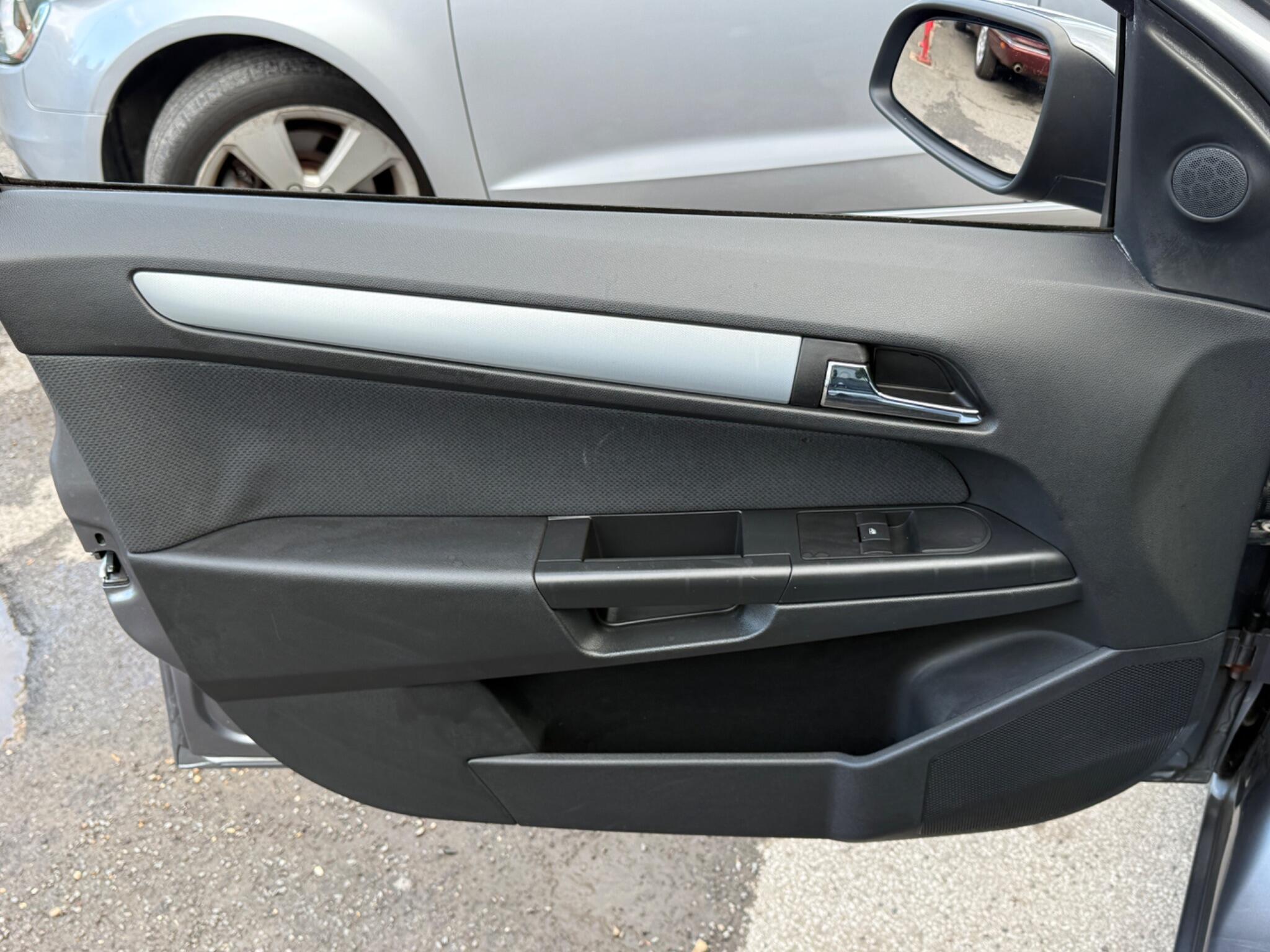 Vauxhall Astra - Image 48