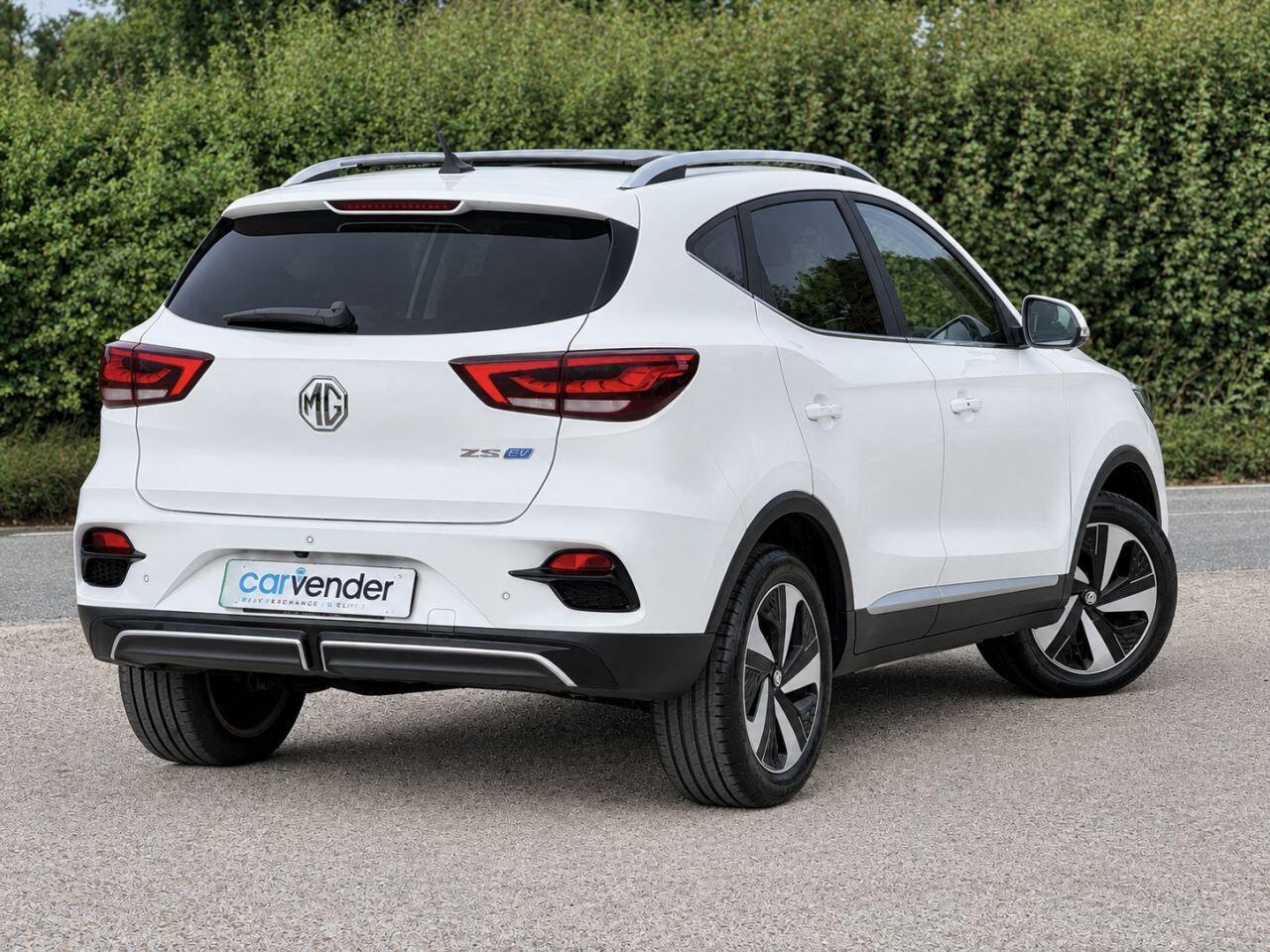 MG ZS view 3