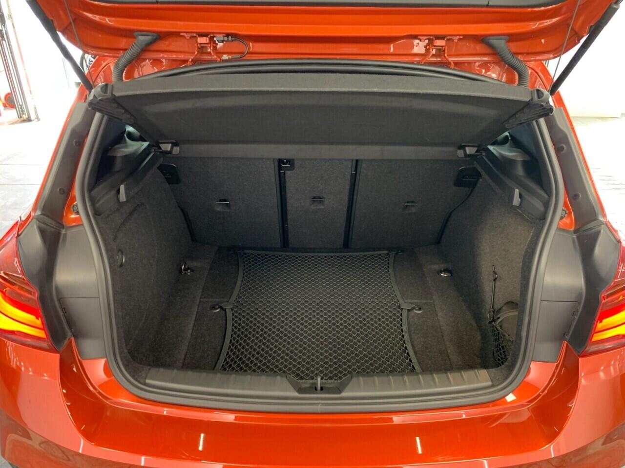 BMW 1 Series view 26