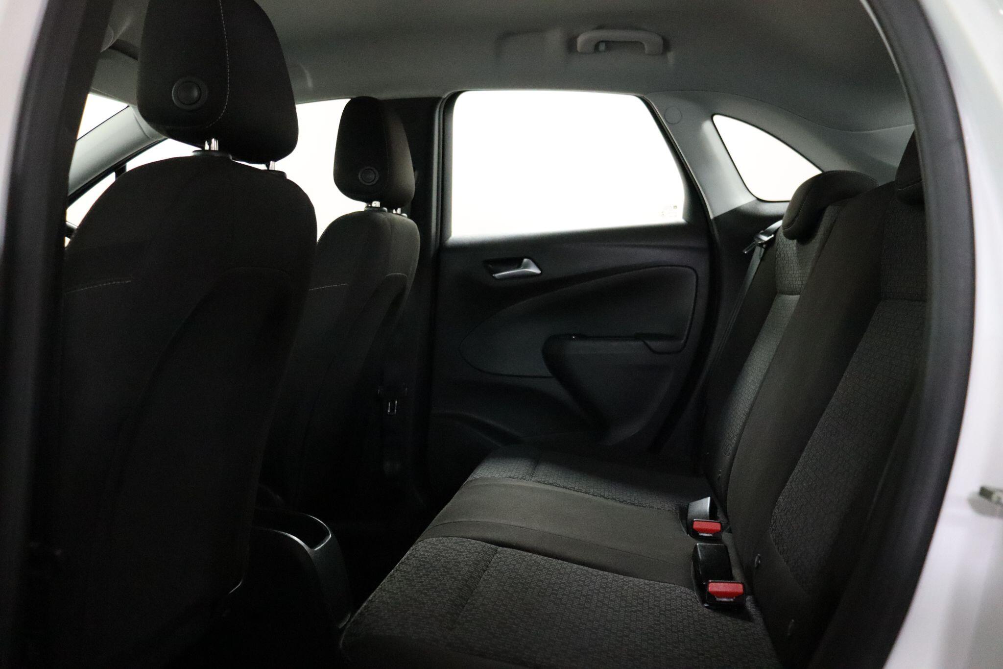 Vauxhall Crossland X view 39