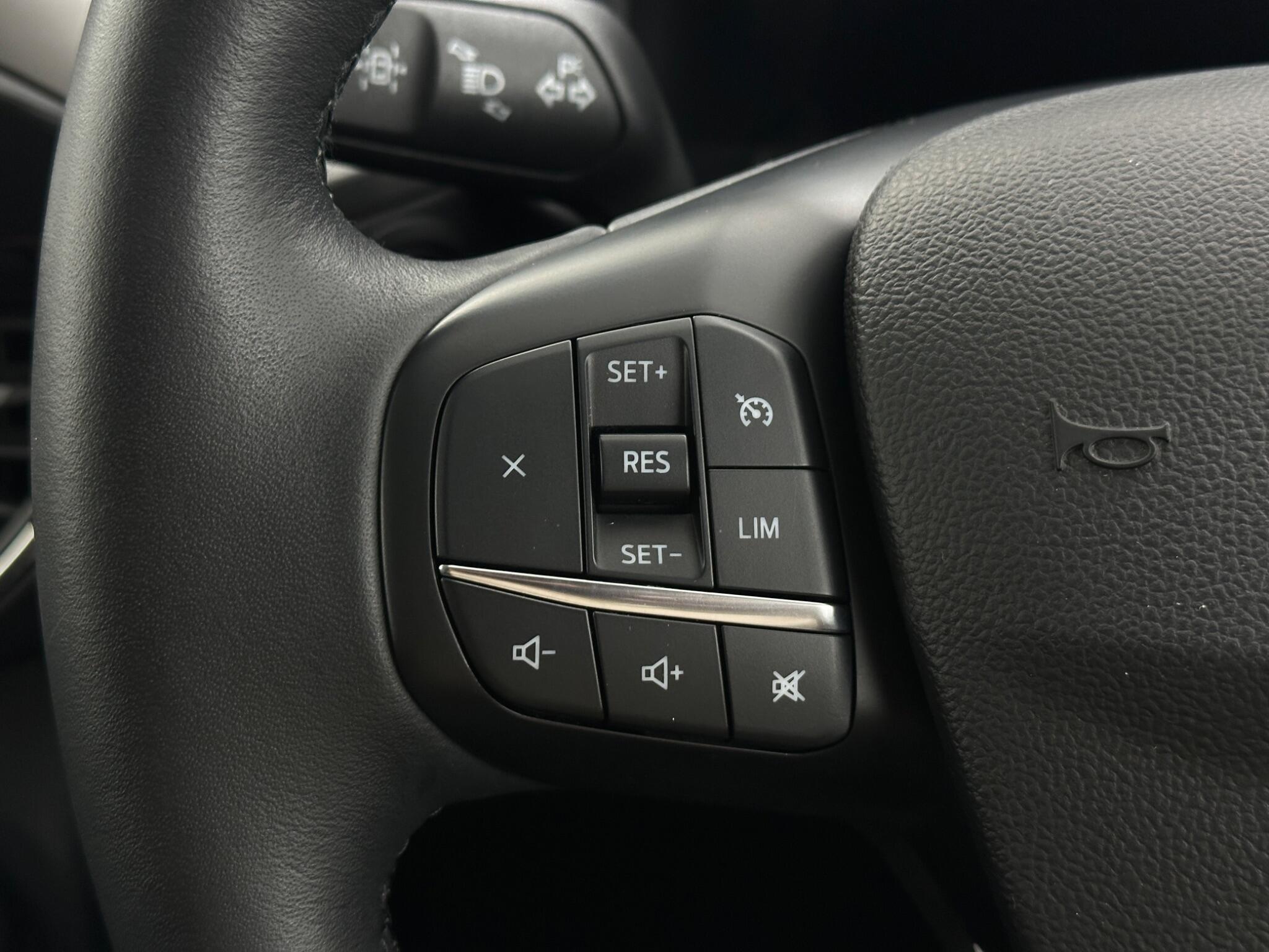 Ford Kuga view 15