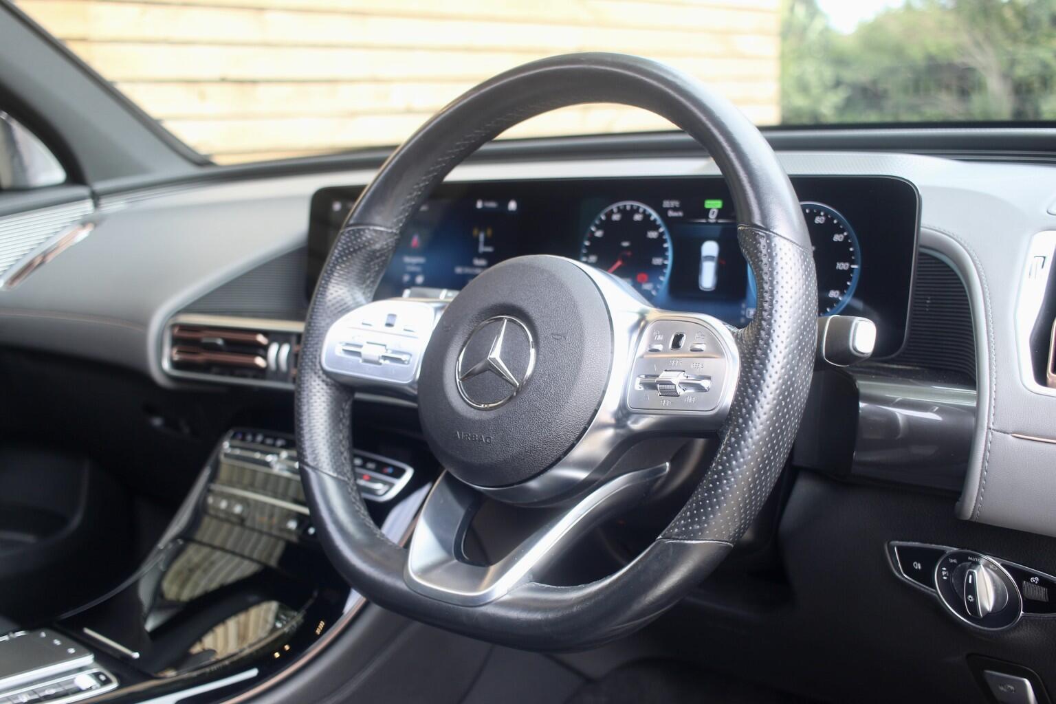Mercedes-Benz Eqc view 34