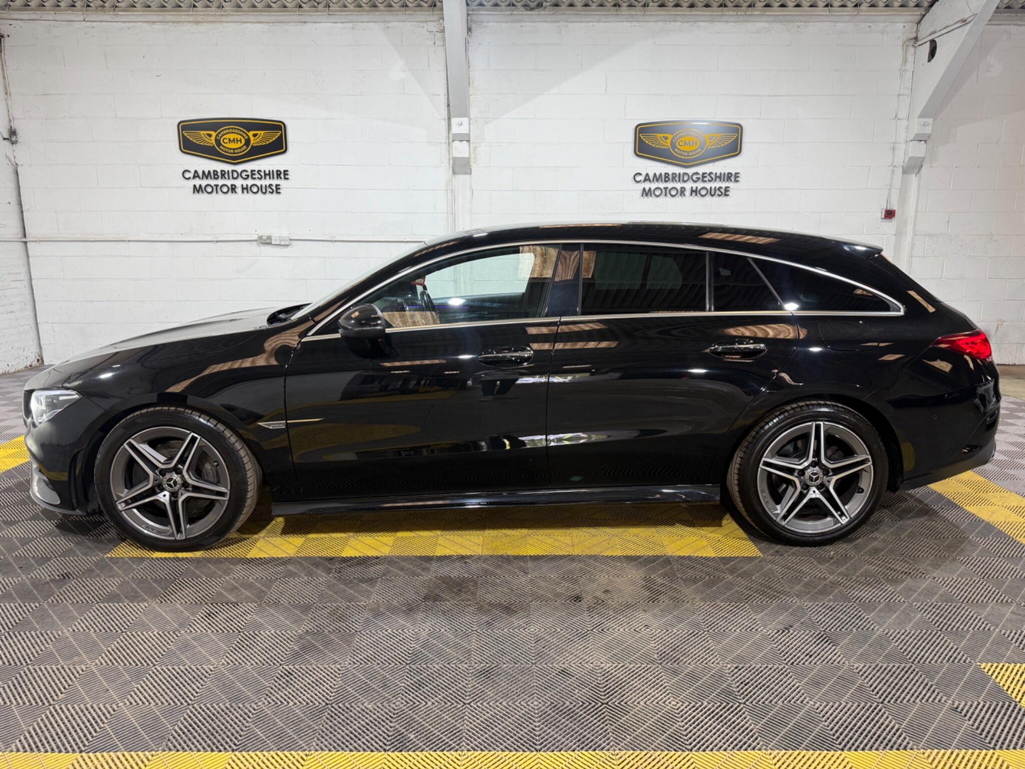 Mercedes-Benz Cla view 10