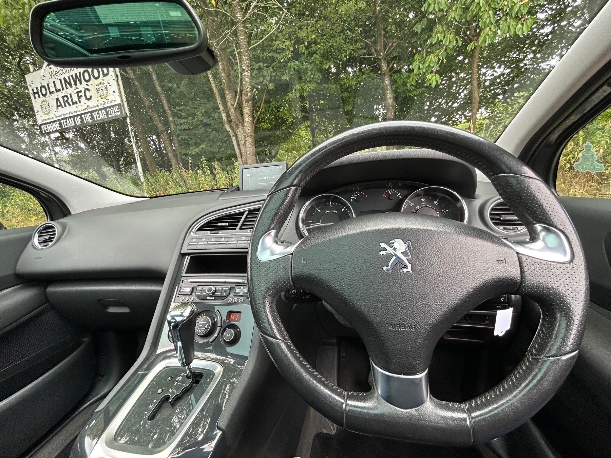 Peugeot 5008 view 14