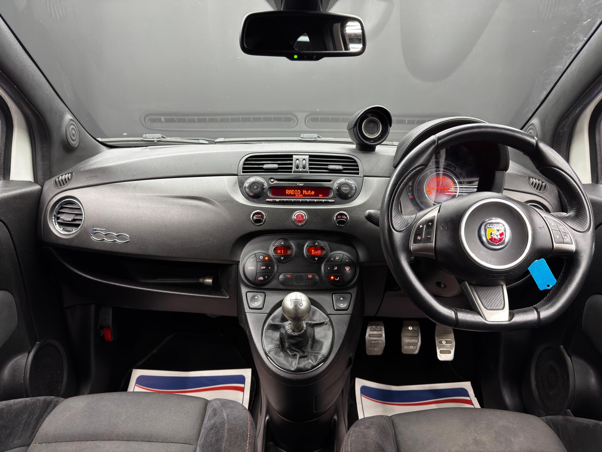 Abarth 595 view 9