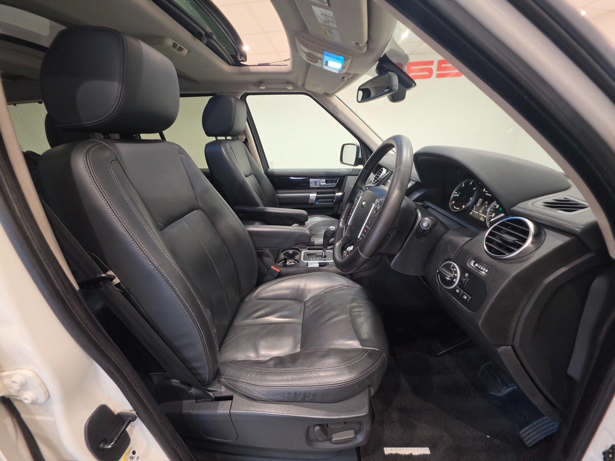 Land Rover Discovery view 23